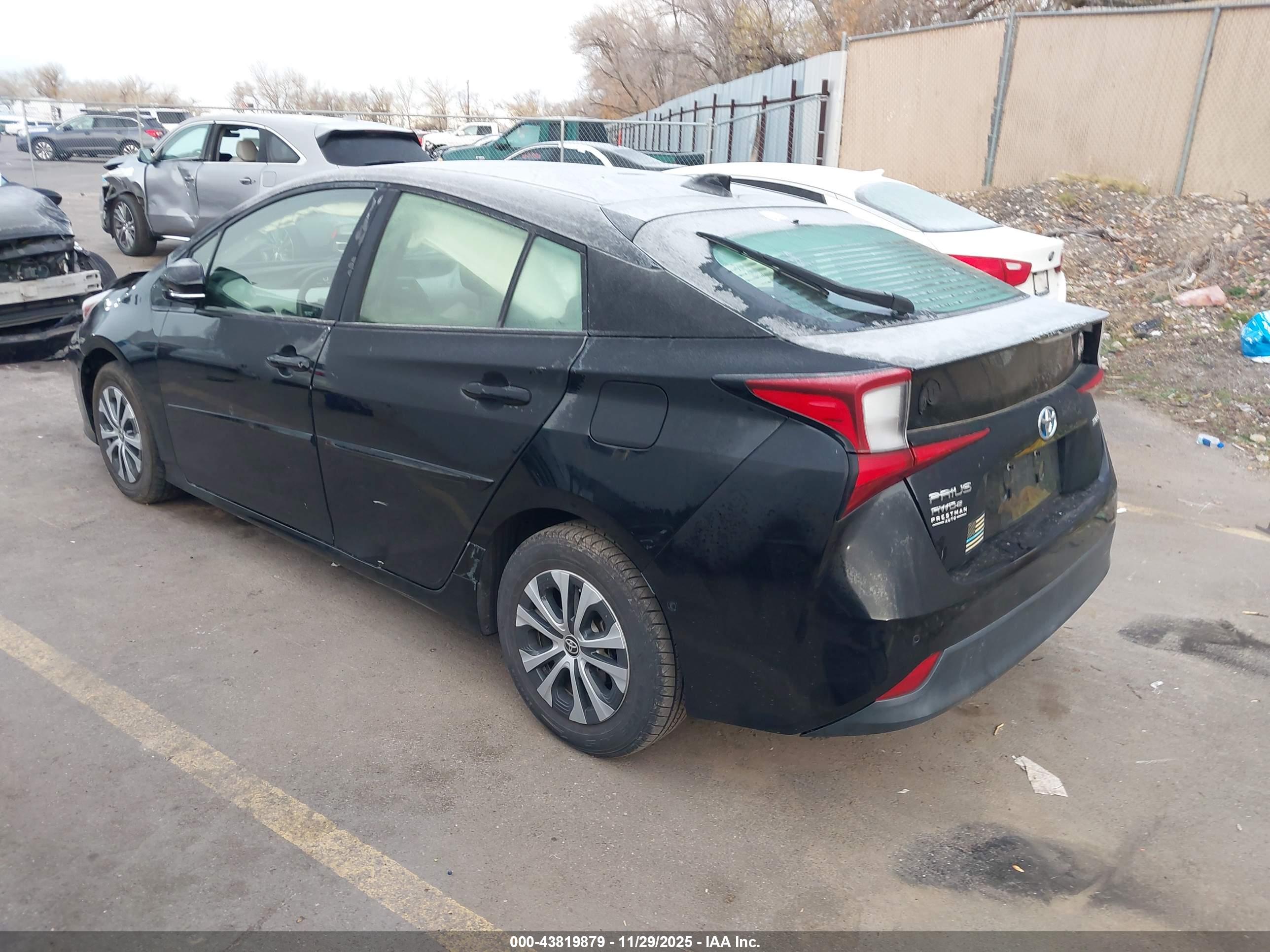 TOYOTA PRIUS image 3
