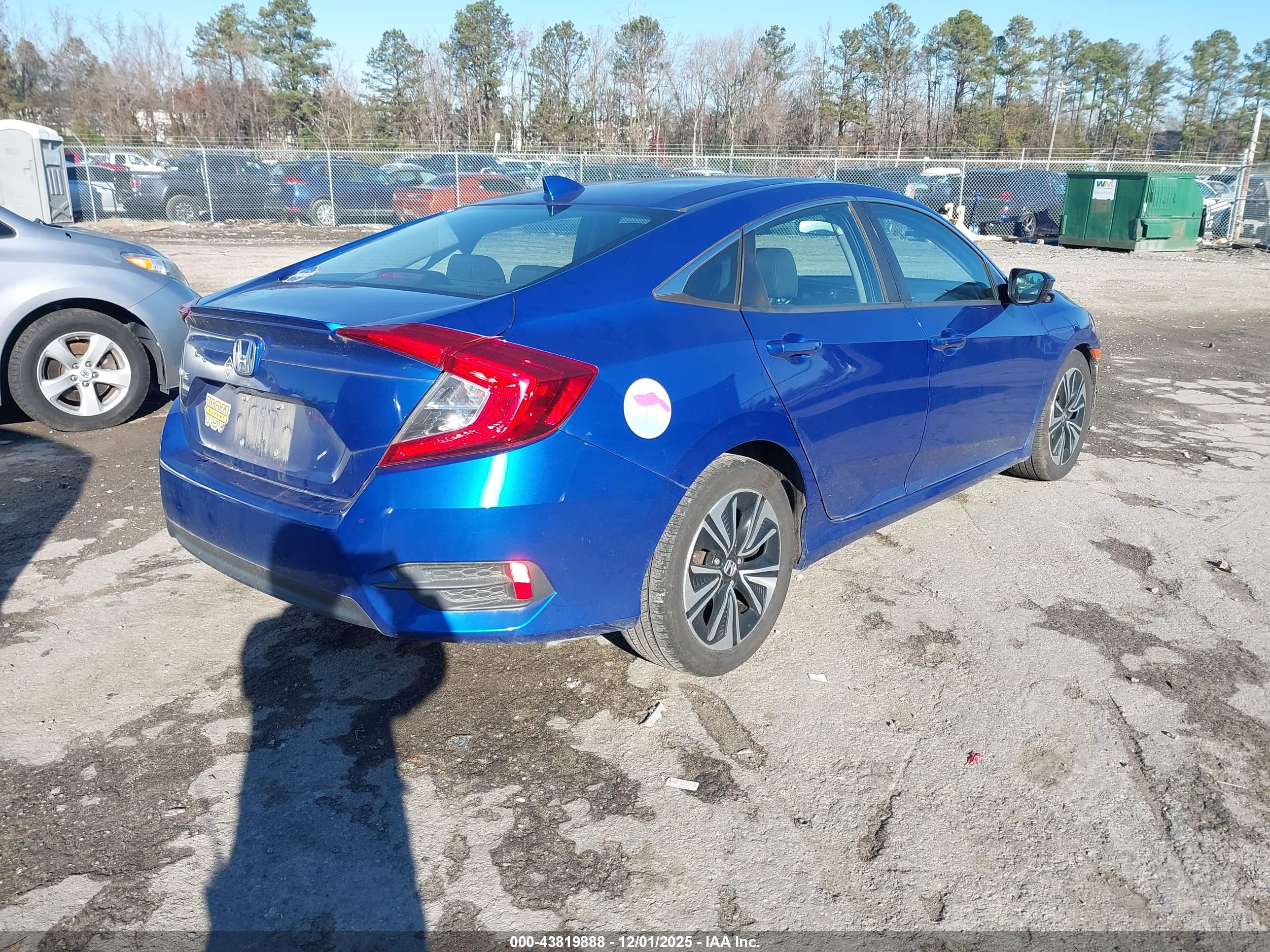 HONDA CIVIC image 4