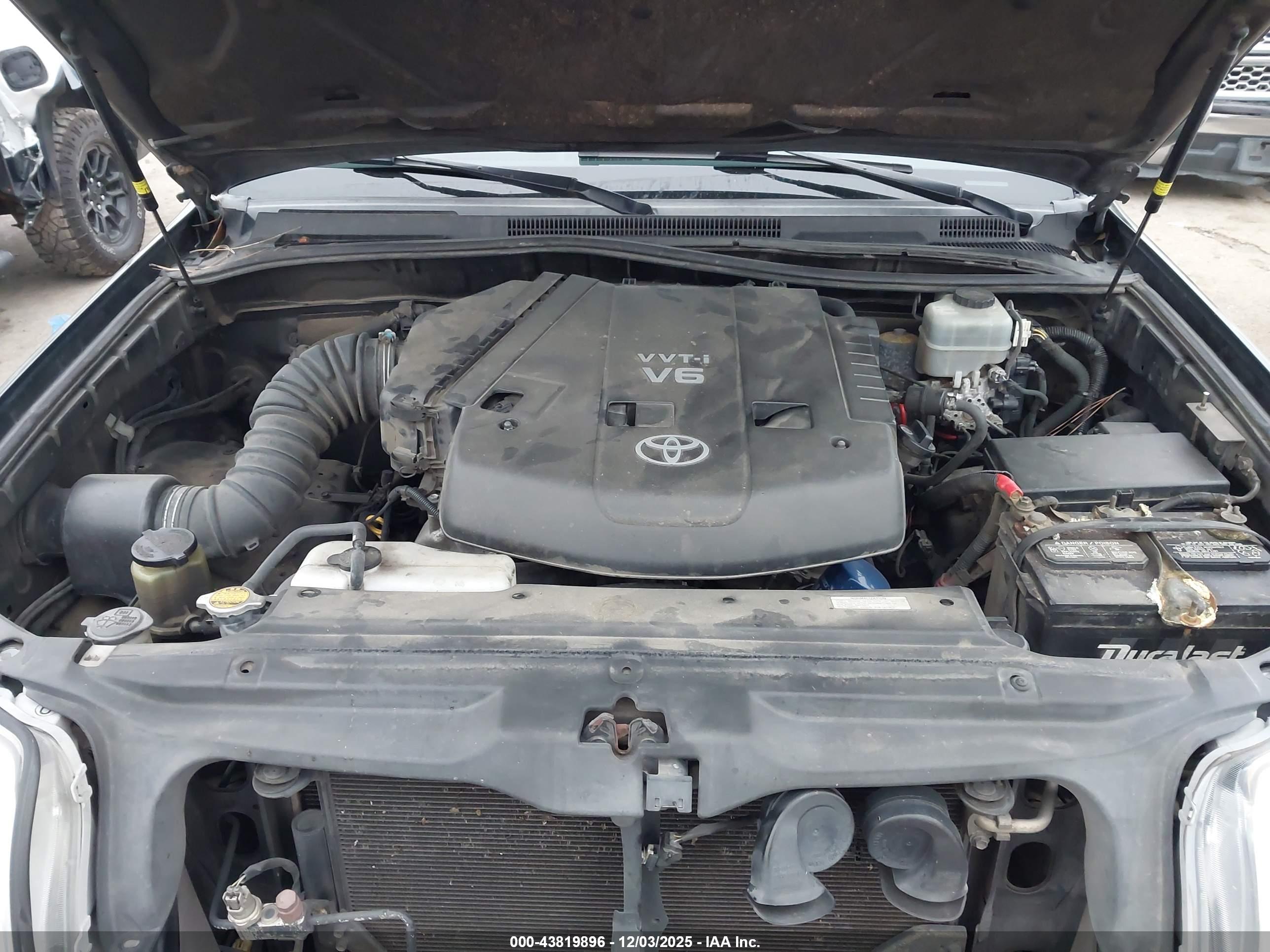 TOYOTA 4RUNNER image 10