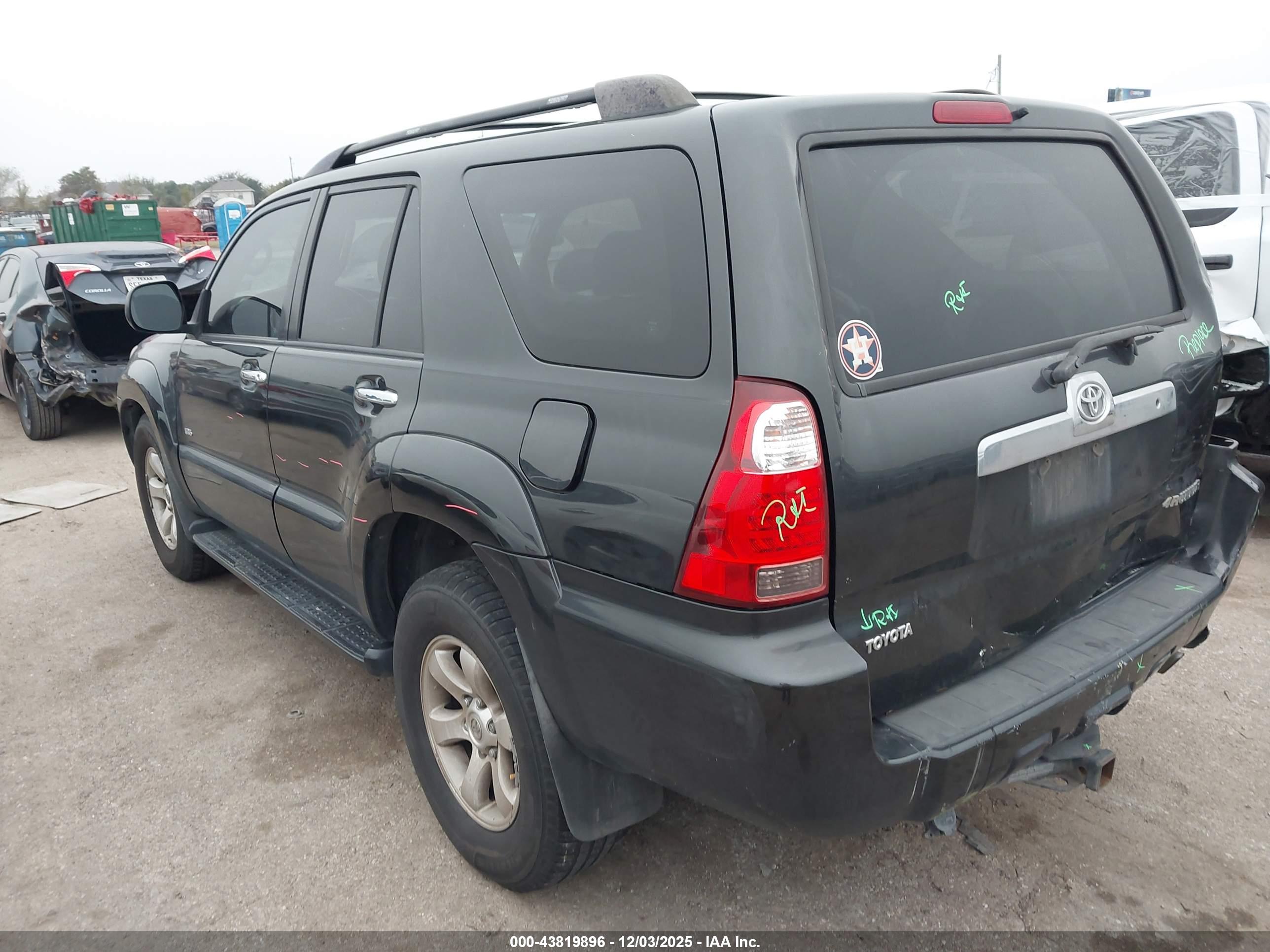 TOYOTA 4RUNNER image 3