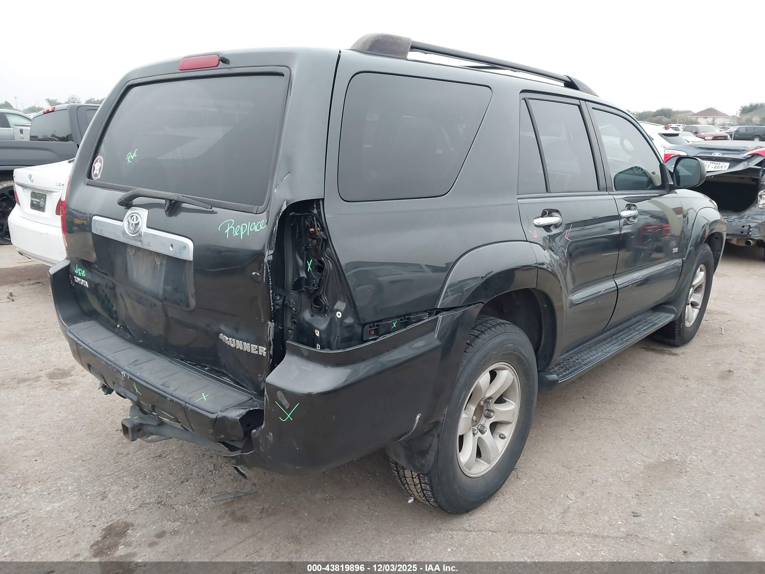 TOYOTA 4RUNNER image 4