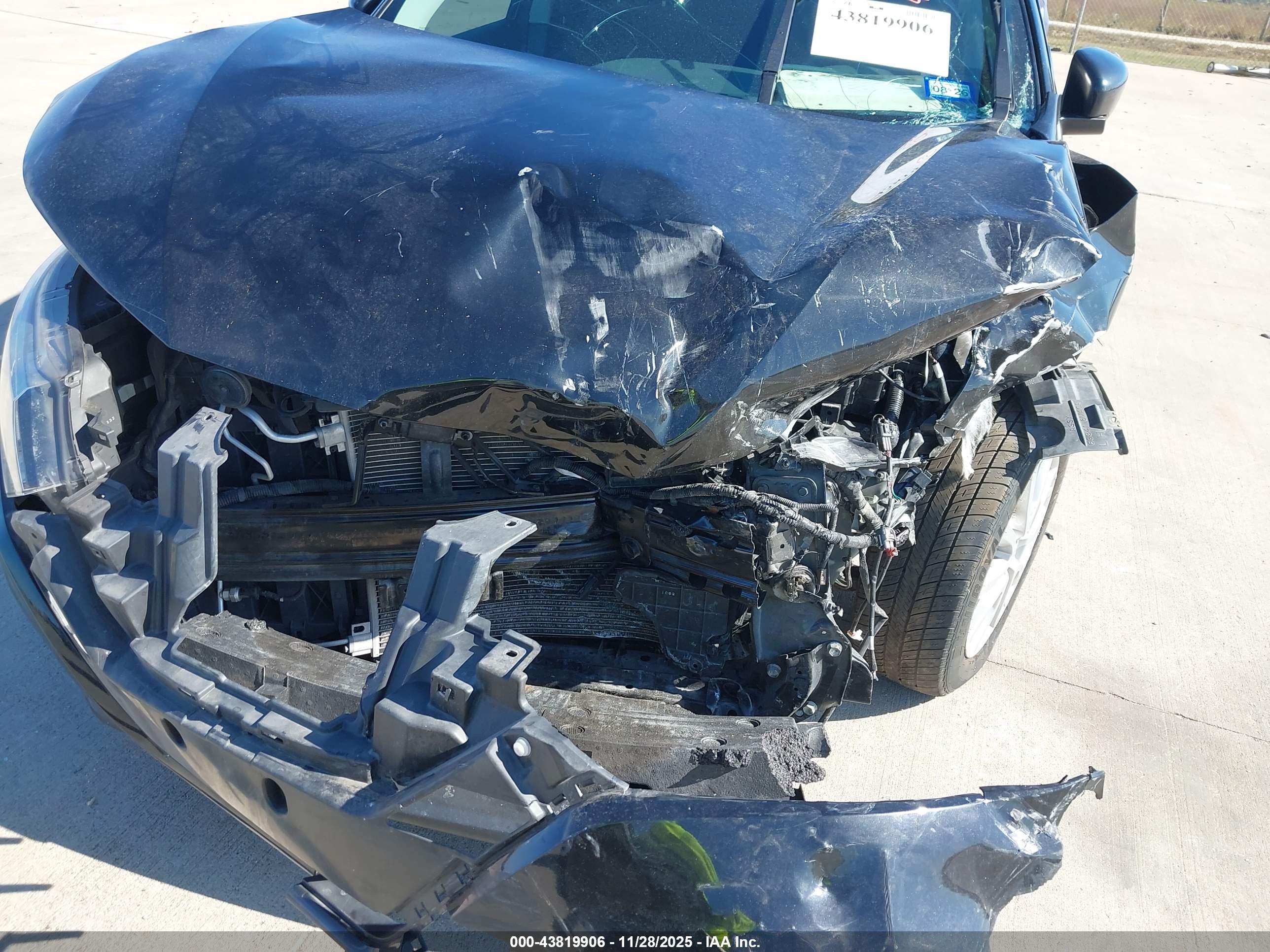 NISSAN ROGUE image 6