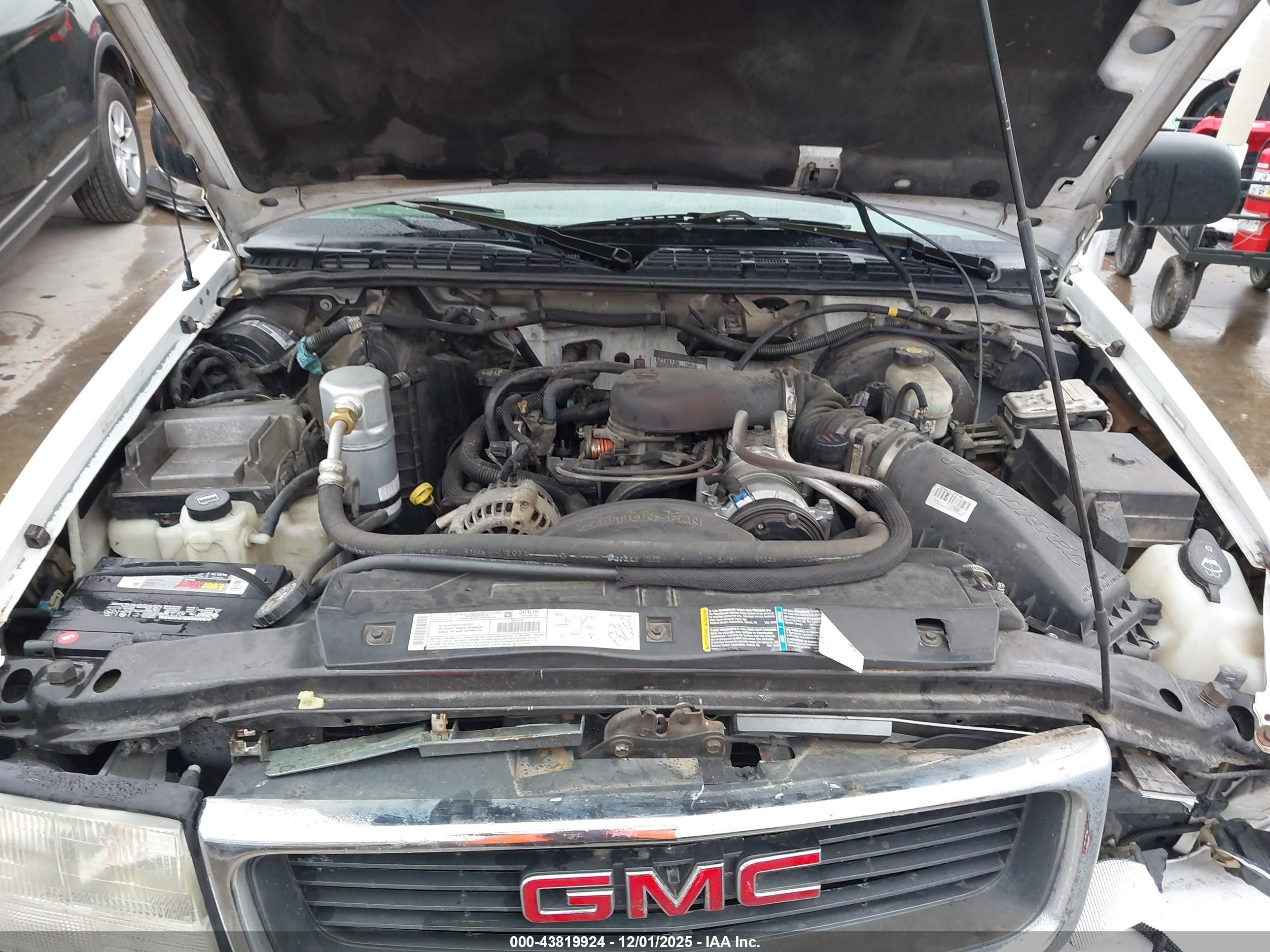GMC SONOMA image 10