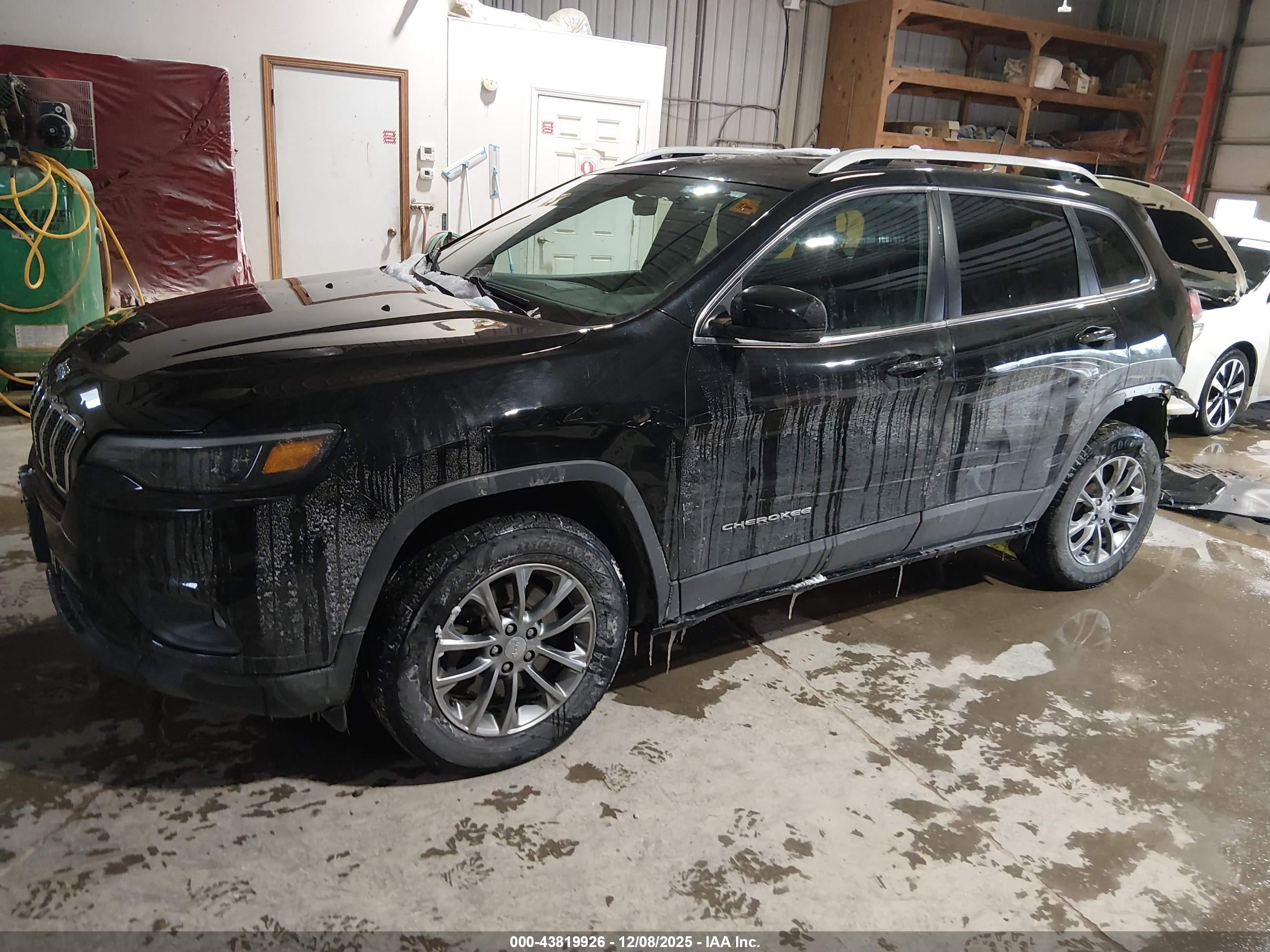 JEEP CHEROKEE image 2