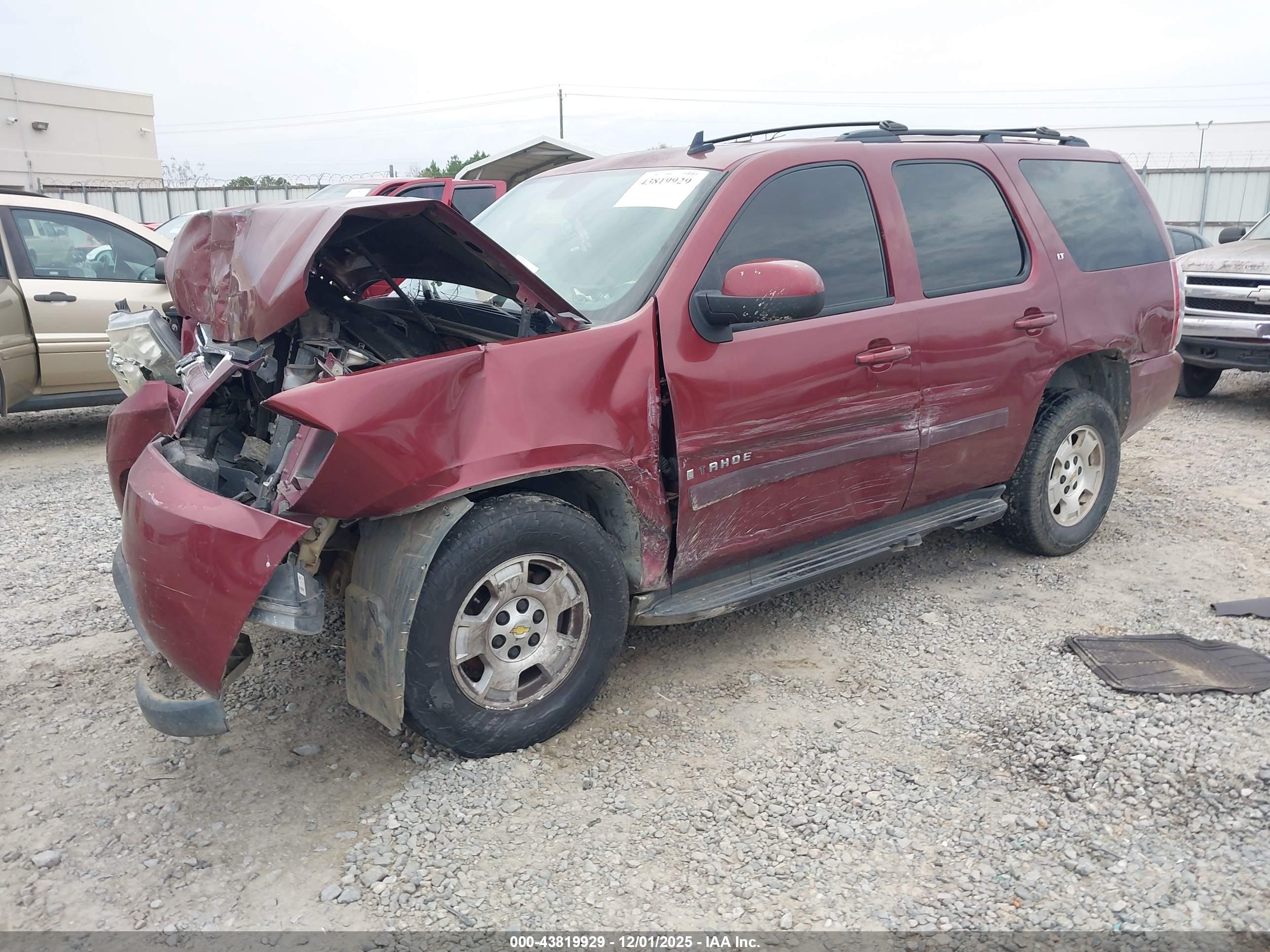 CHEVROLET TAHOE image 2