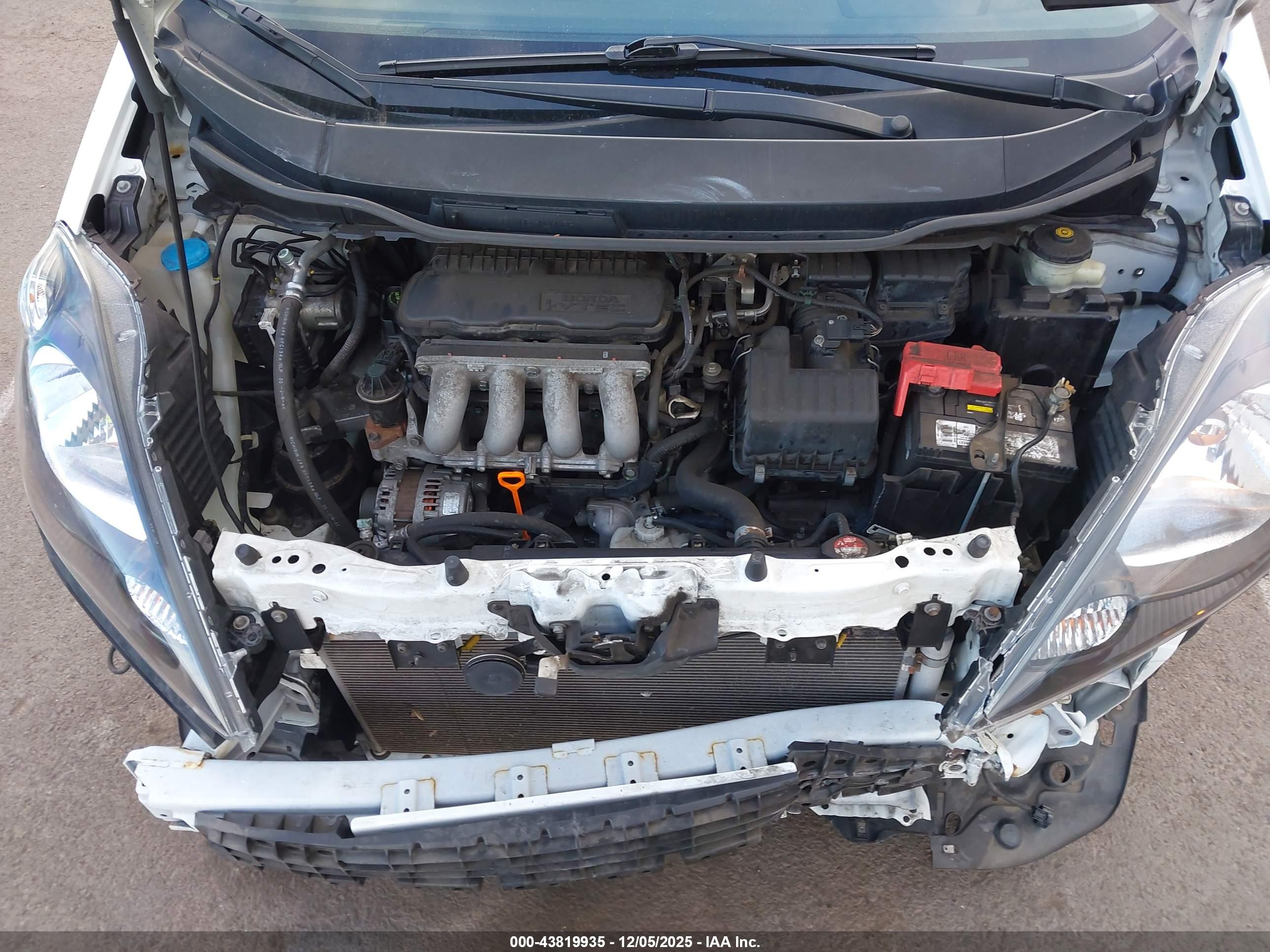 HONDA FIT image 10