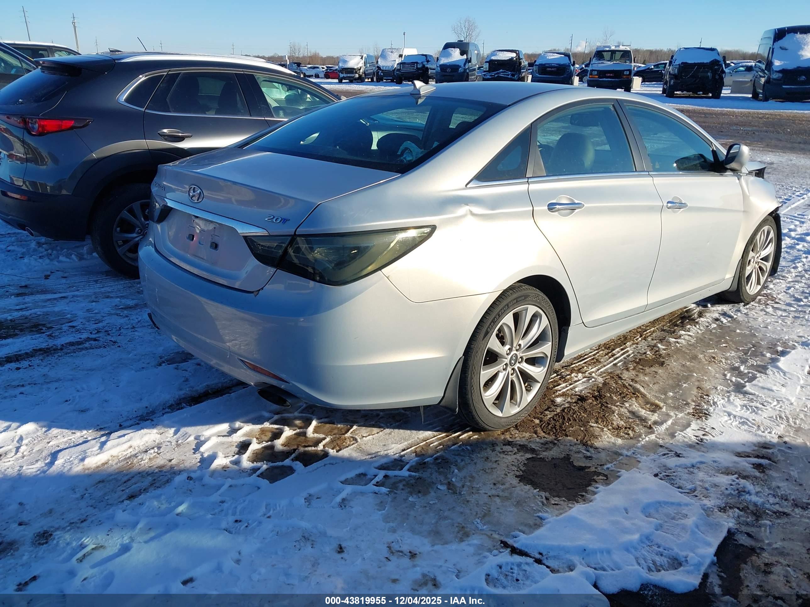 HYUNDAI SONATA image 4