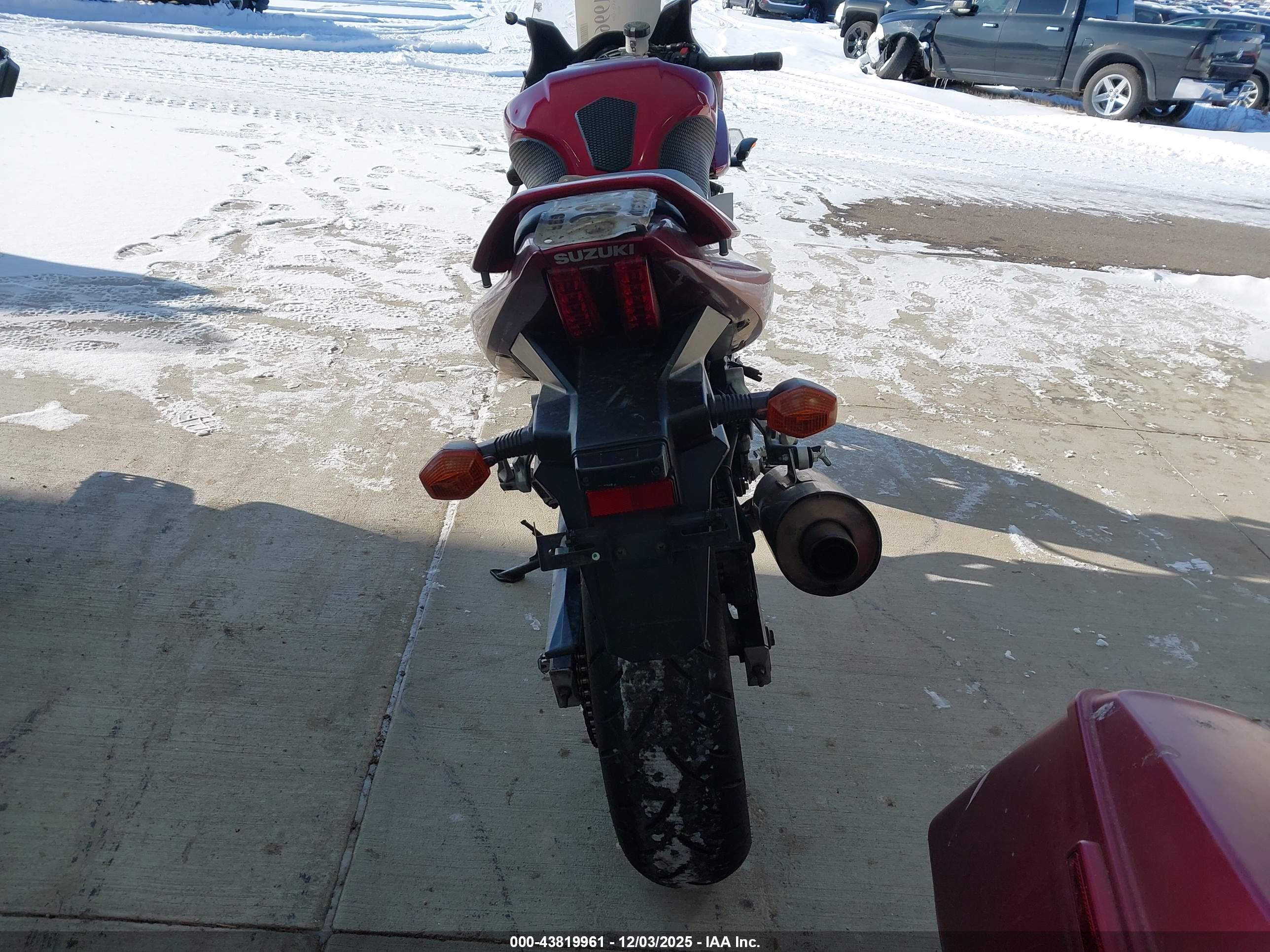 SUZUKI SV650 image 6