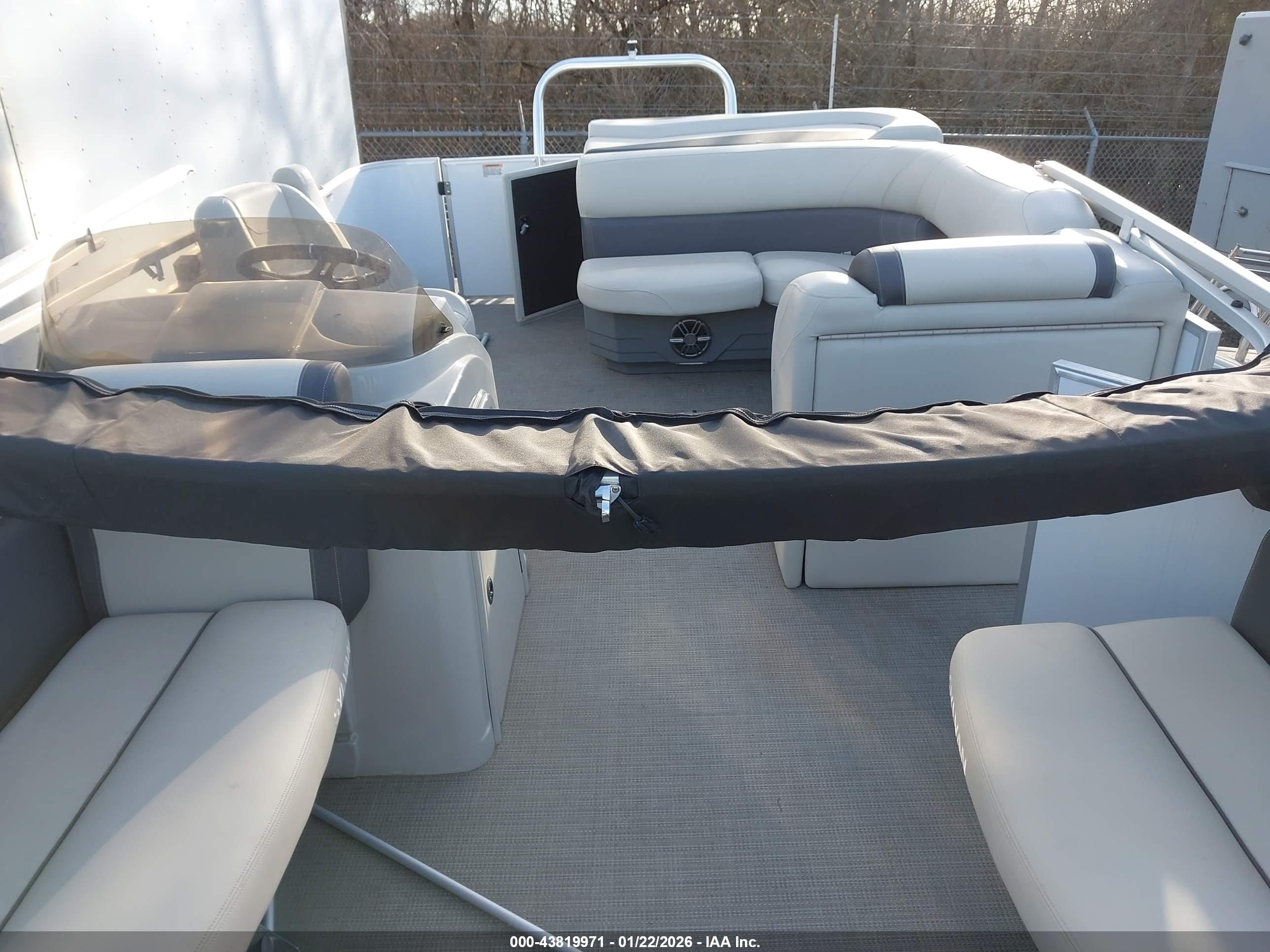 MIRAGE 8520 image 5