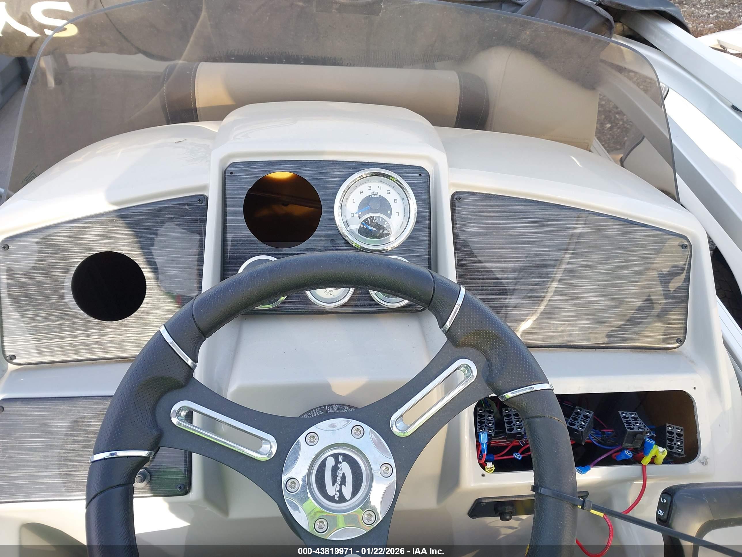 MIRAGE 8520 image 6