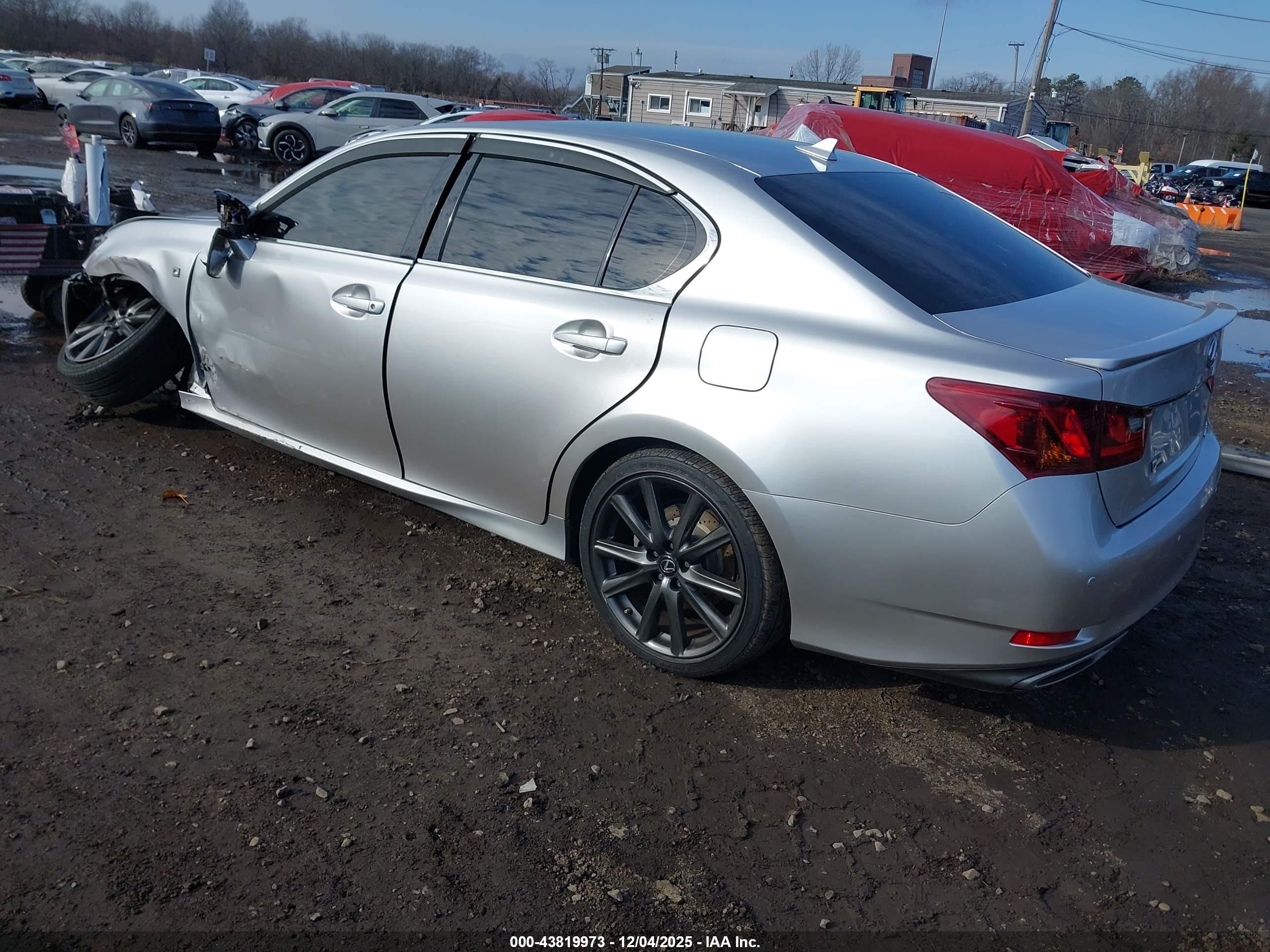 LEXUS GS image 3