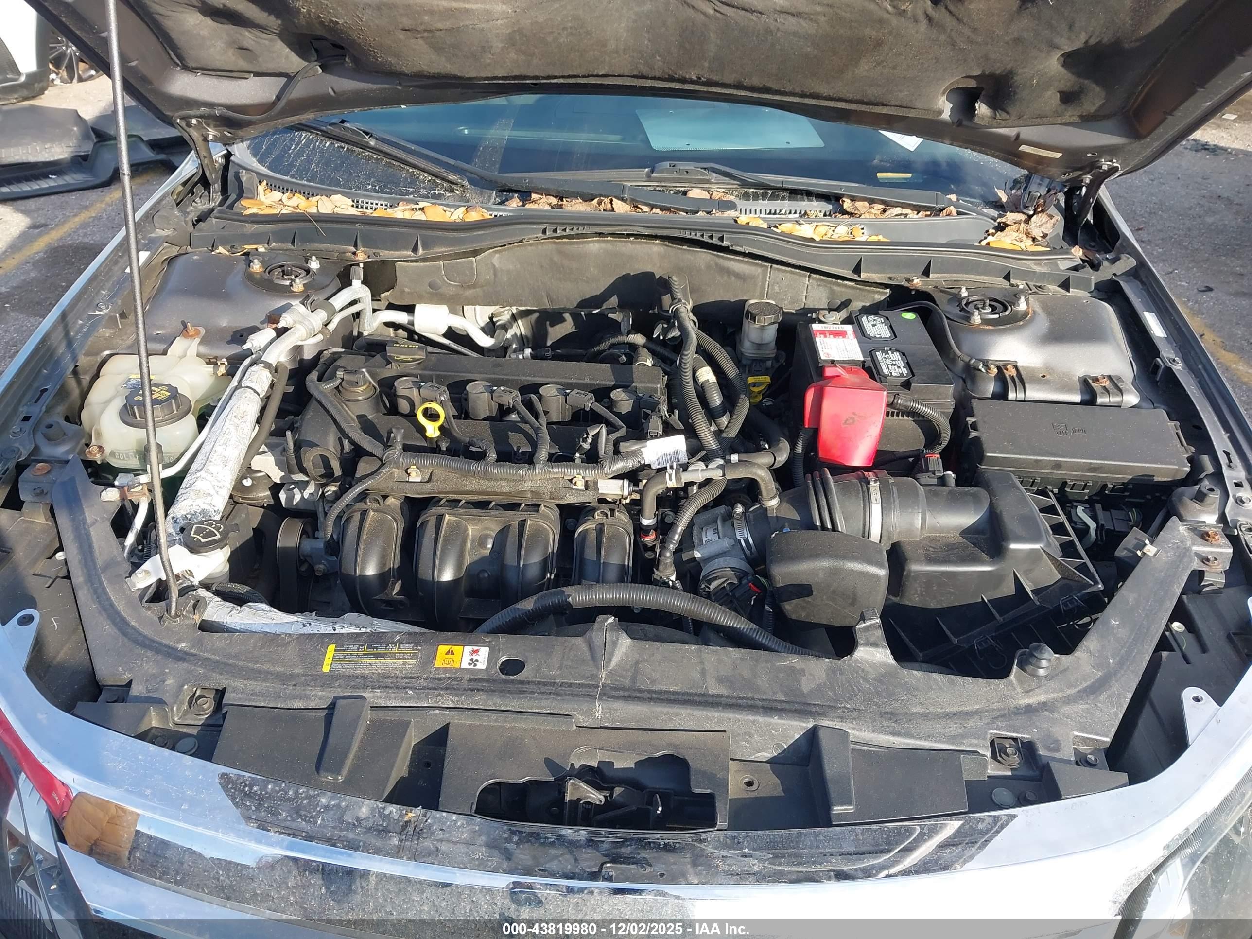 FORD FUSION image 10