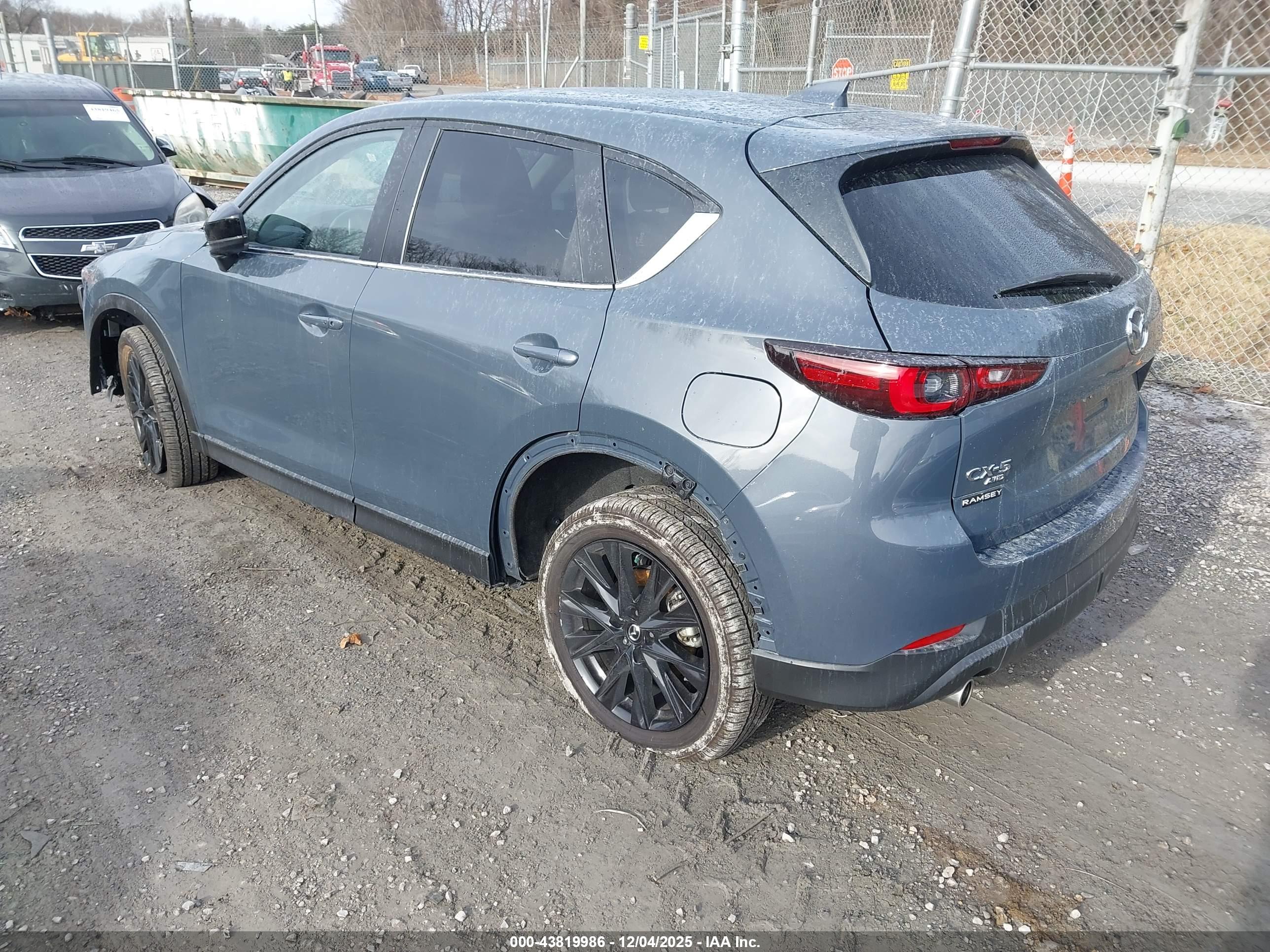 MAZDA CX-5 image 3