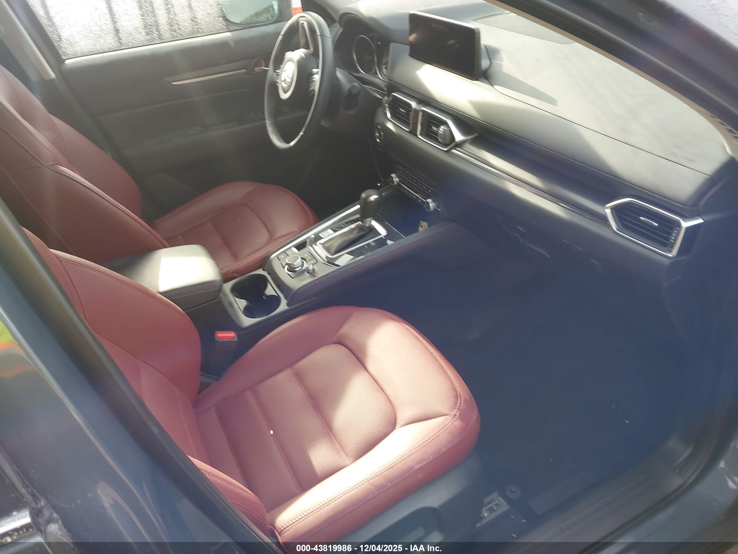 MAZDA CX-5 image 5