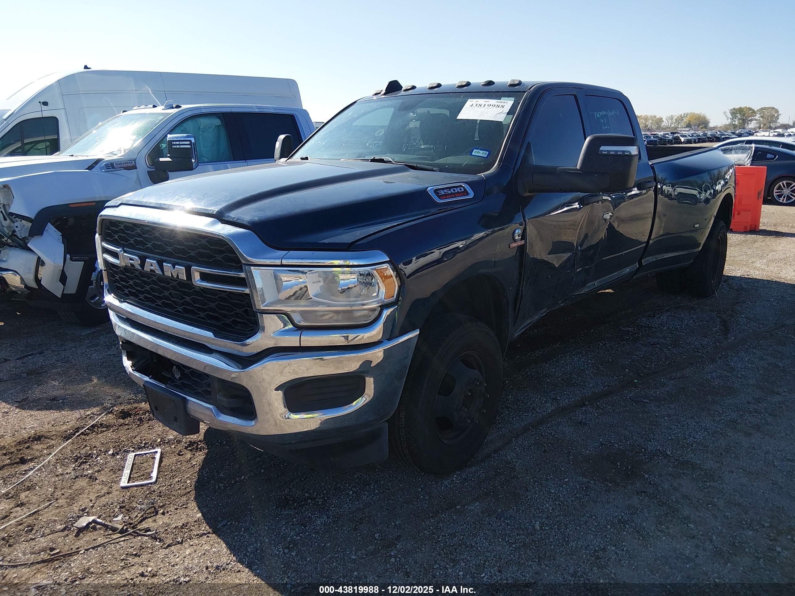RAM 3500 image 2