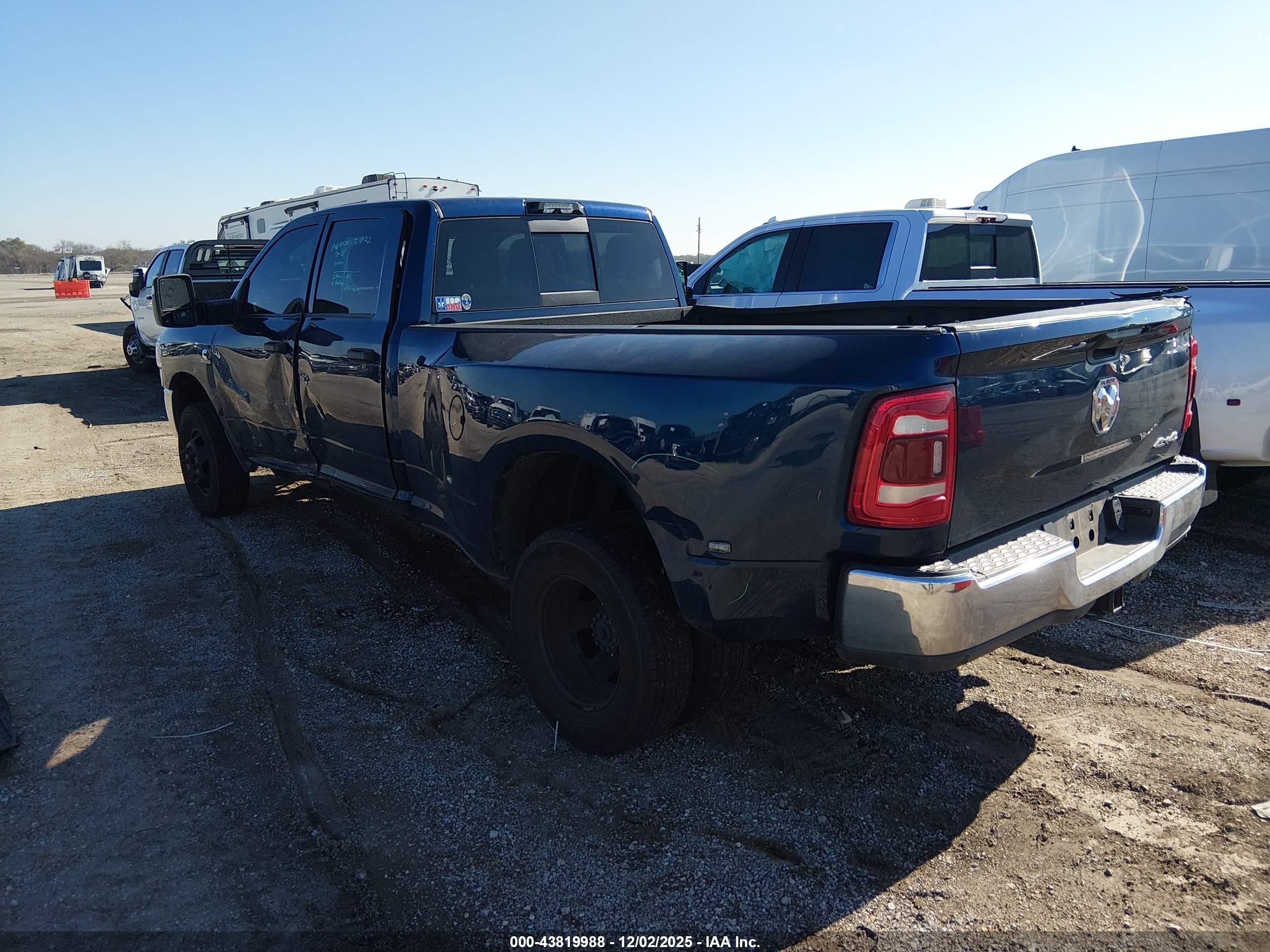 RAM 3500 image 3