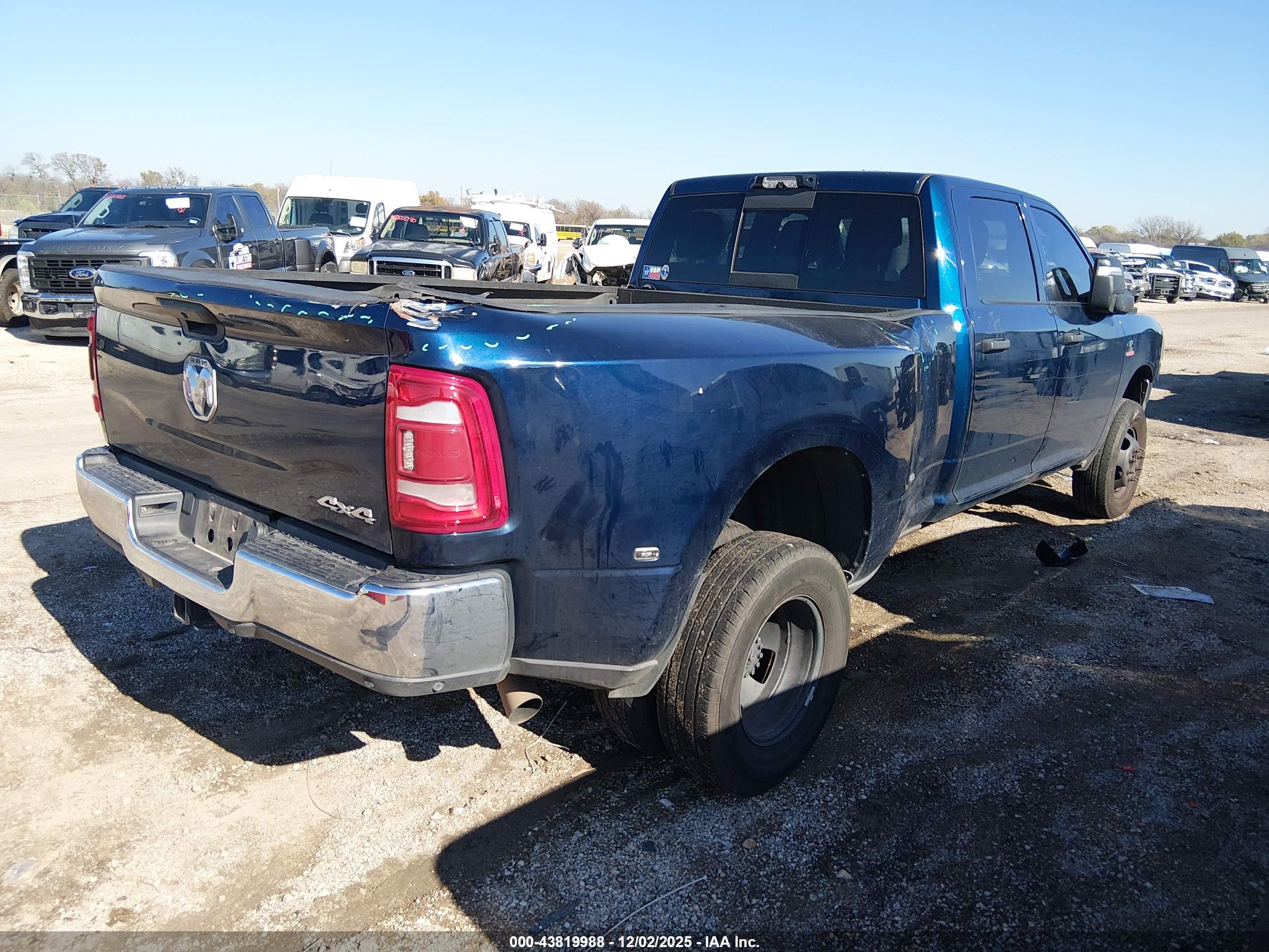 RAM 3500 image 4
