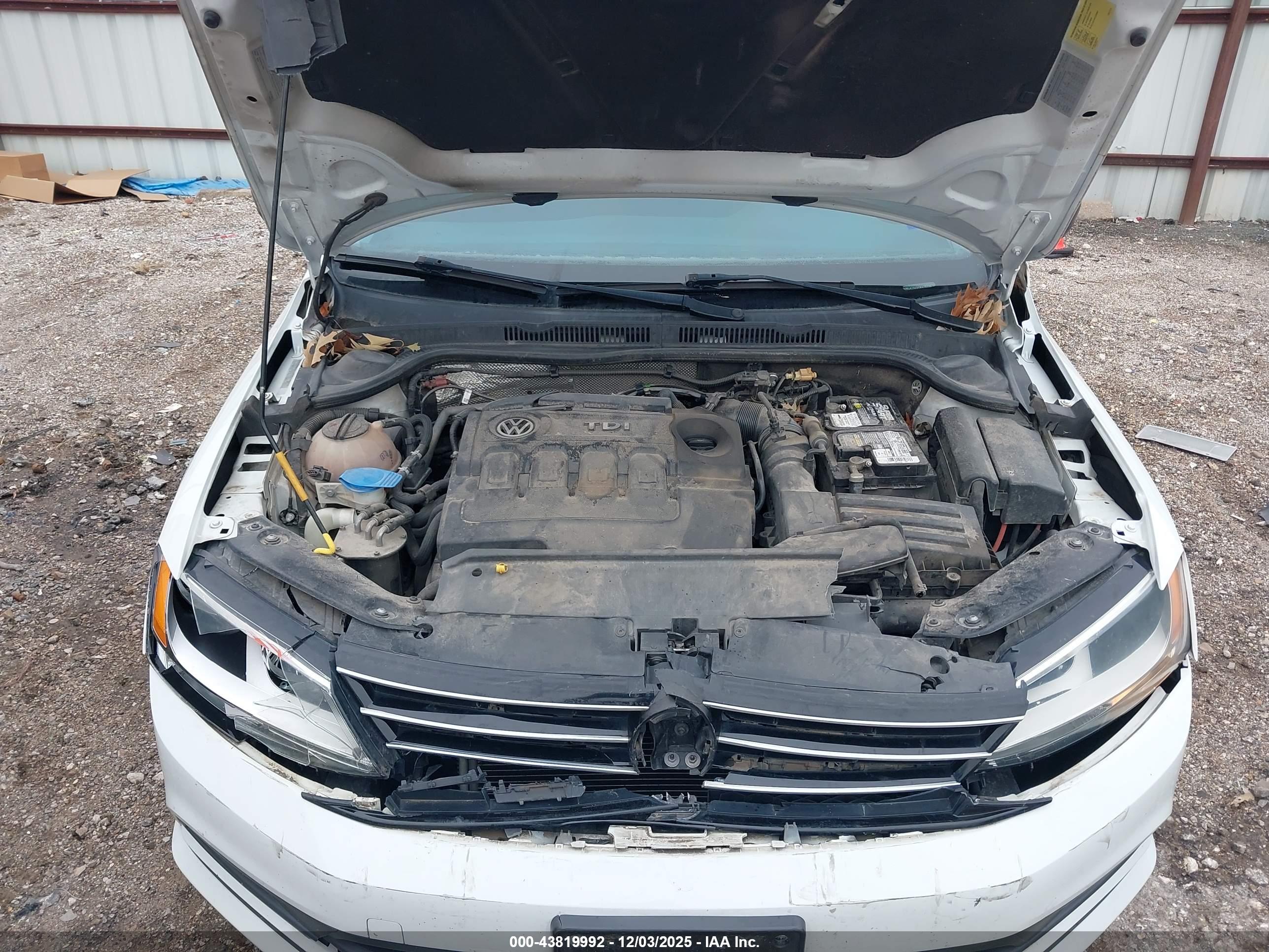 VOLKSWAGEN JETTA image 10