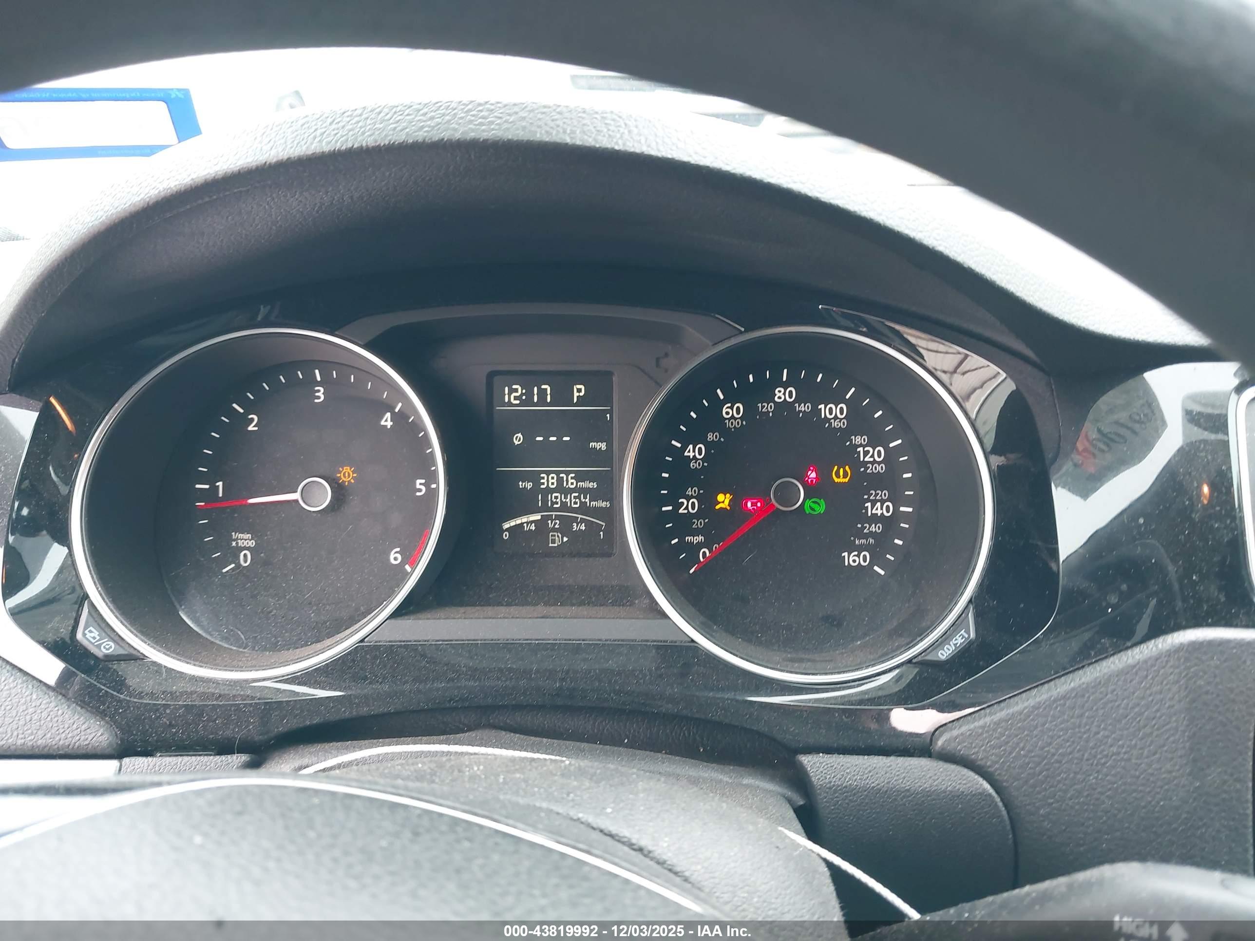 VOLKSWAGEN JETTA image 7