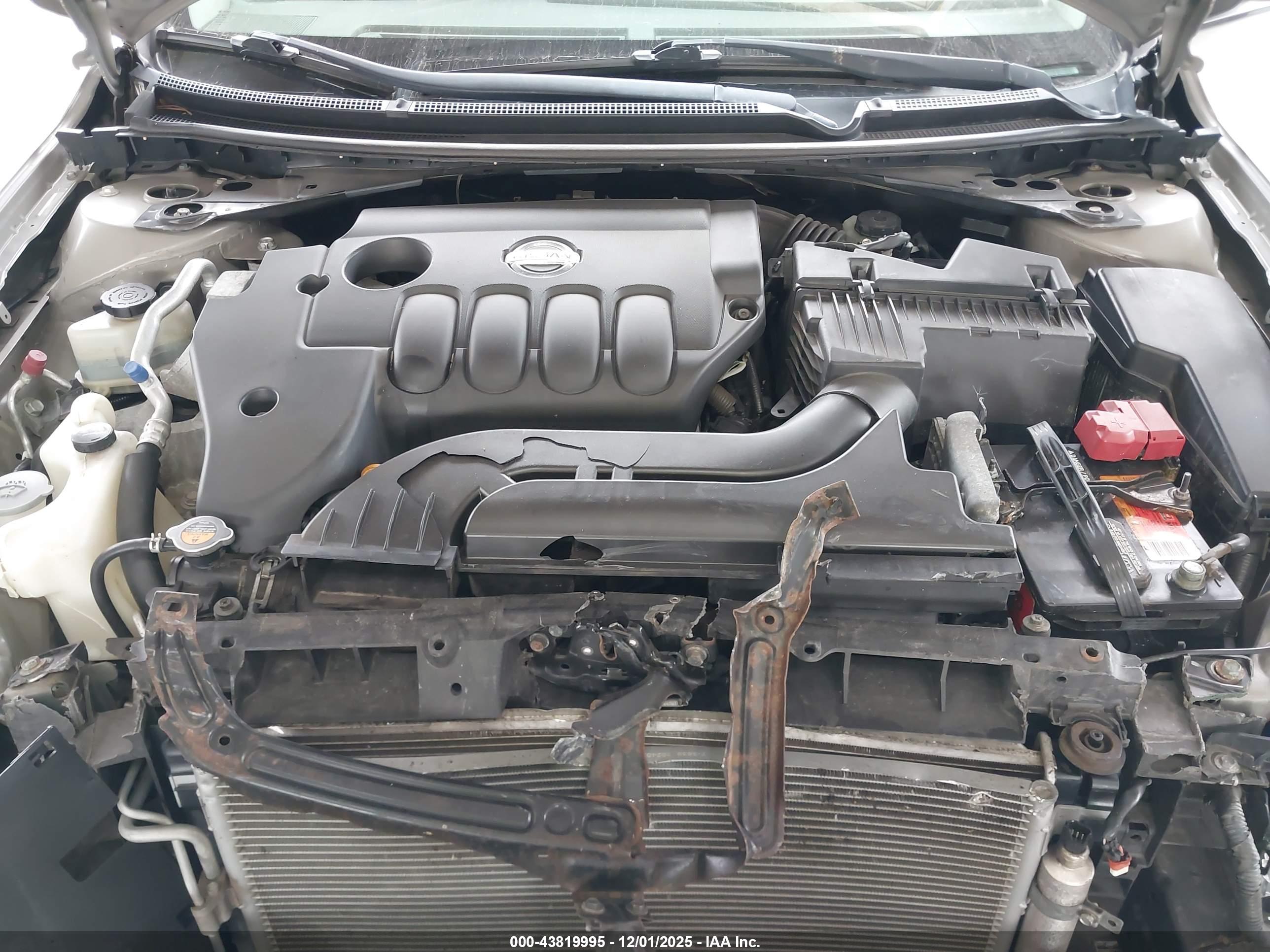 NISSAN ALTIMA image 10