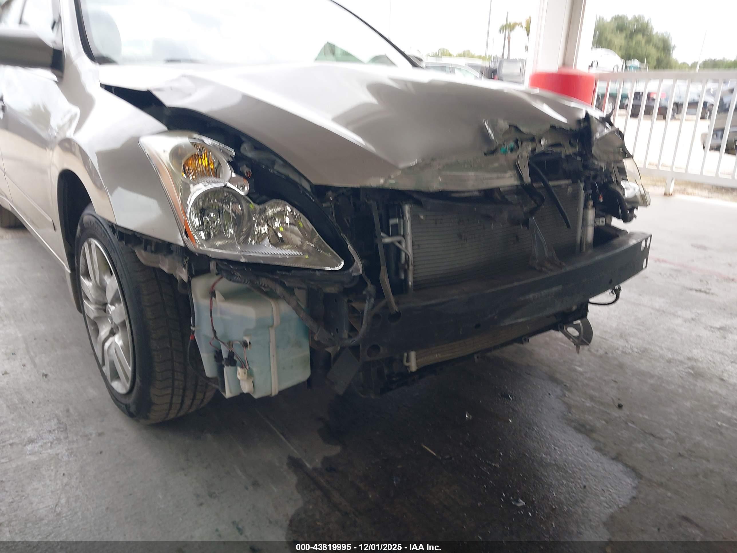 NISSAN ALTIMA image 6