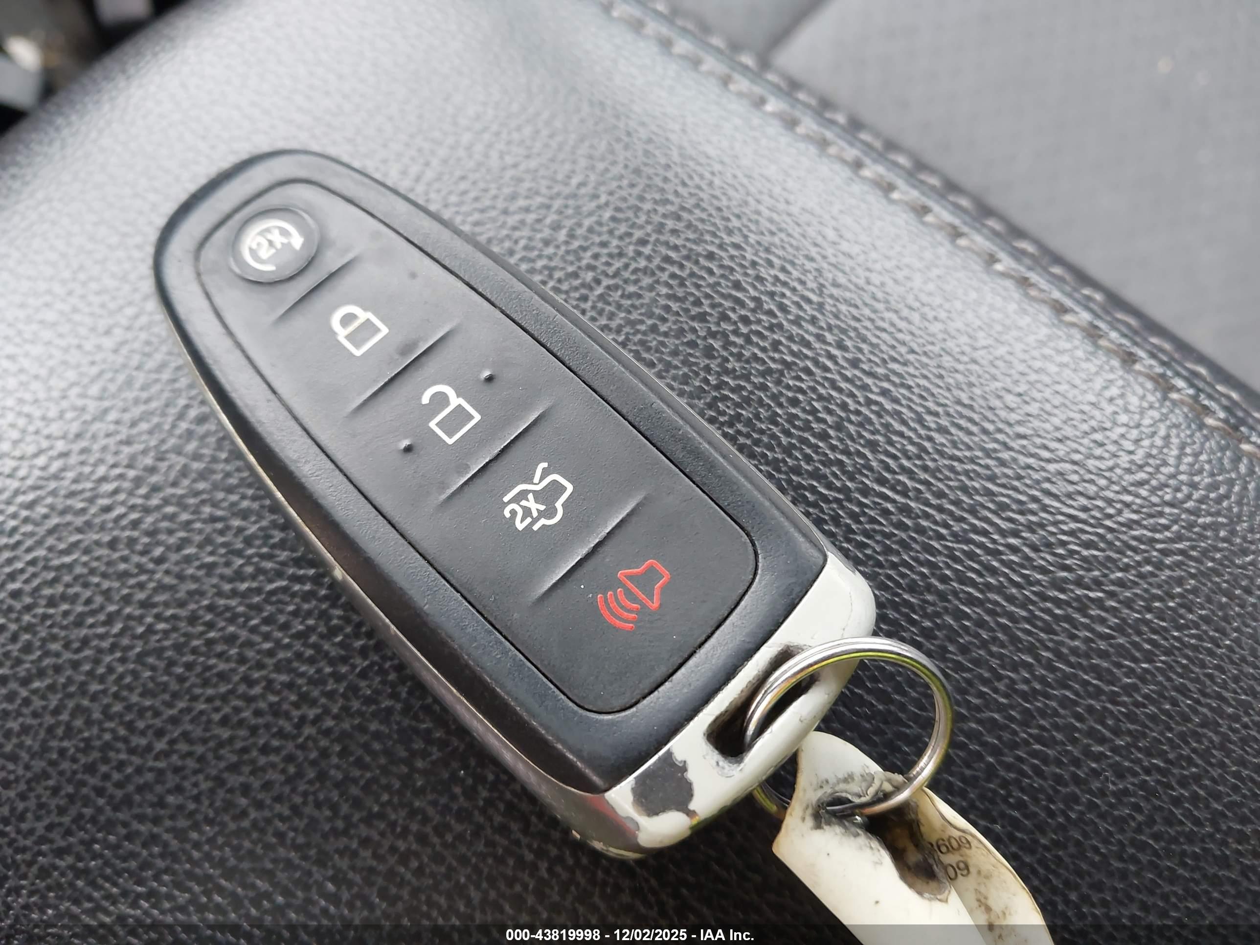 FORD ESCAPE image 11