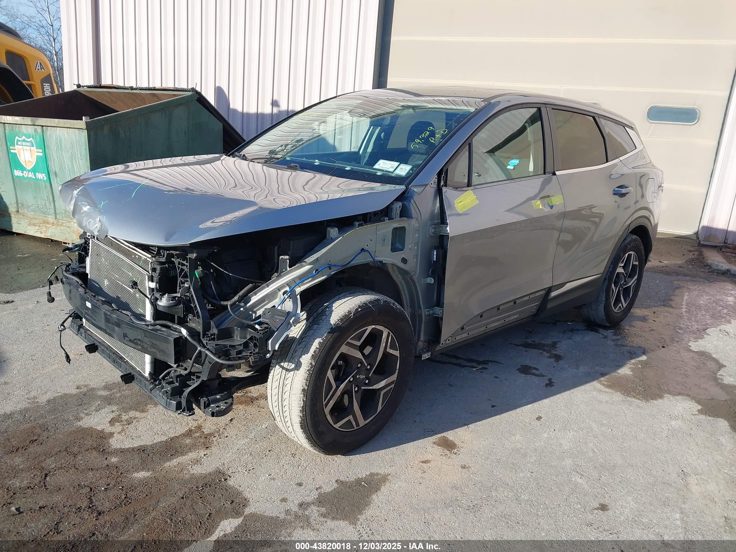 KIA SPORTAGE image 2