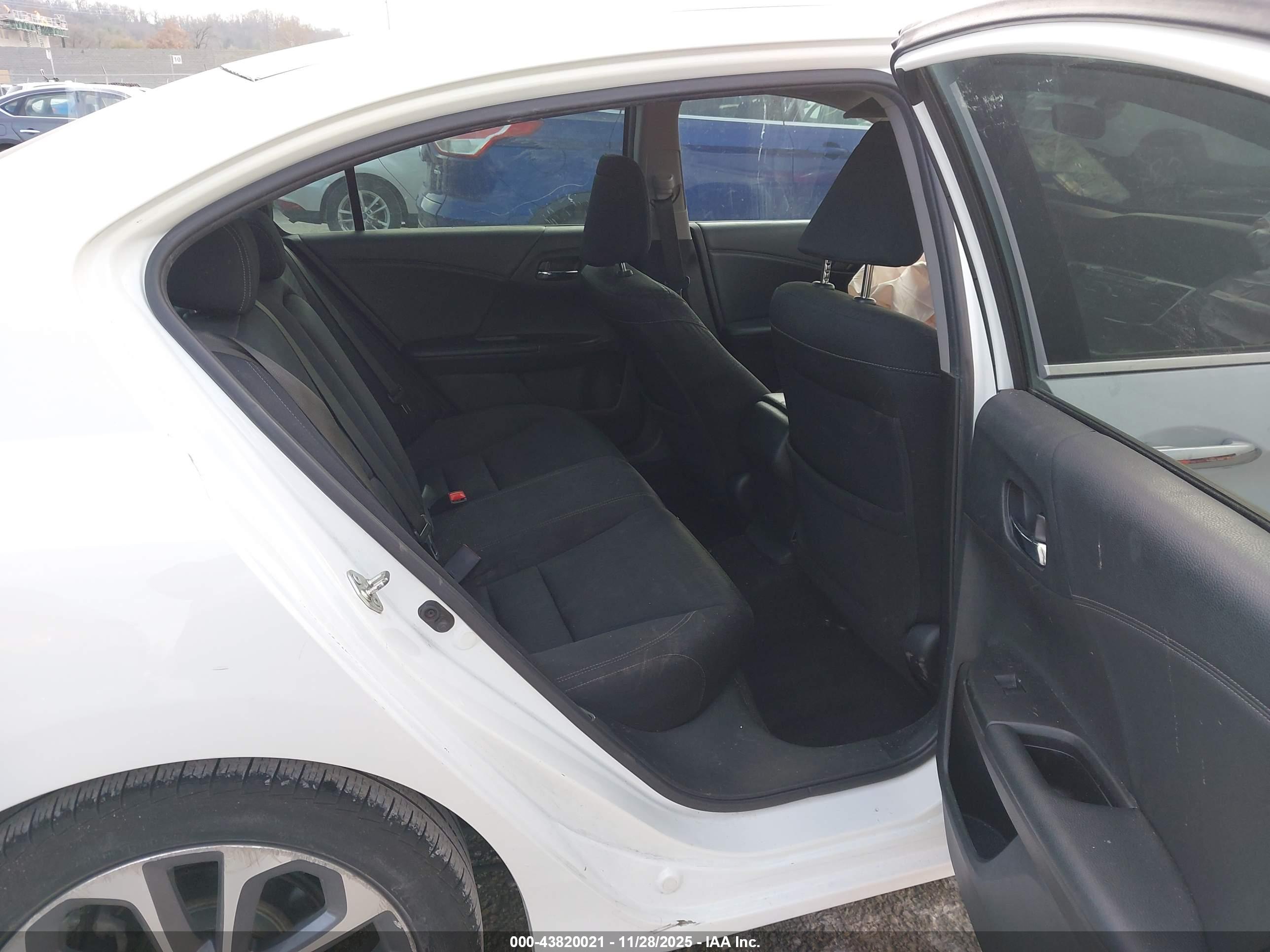 HONDA ACCORD image 8