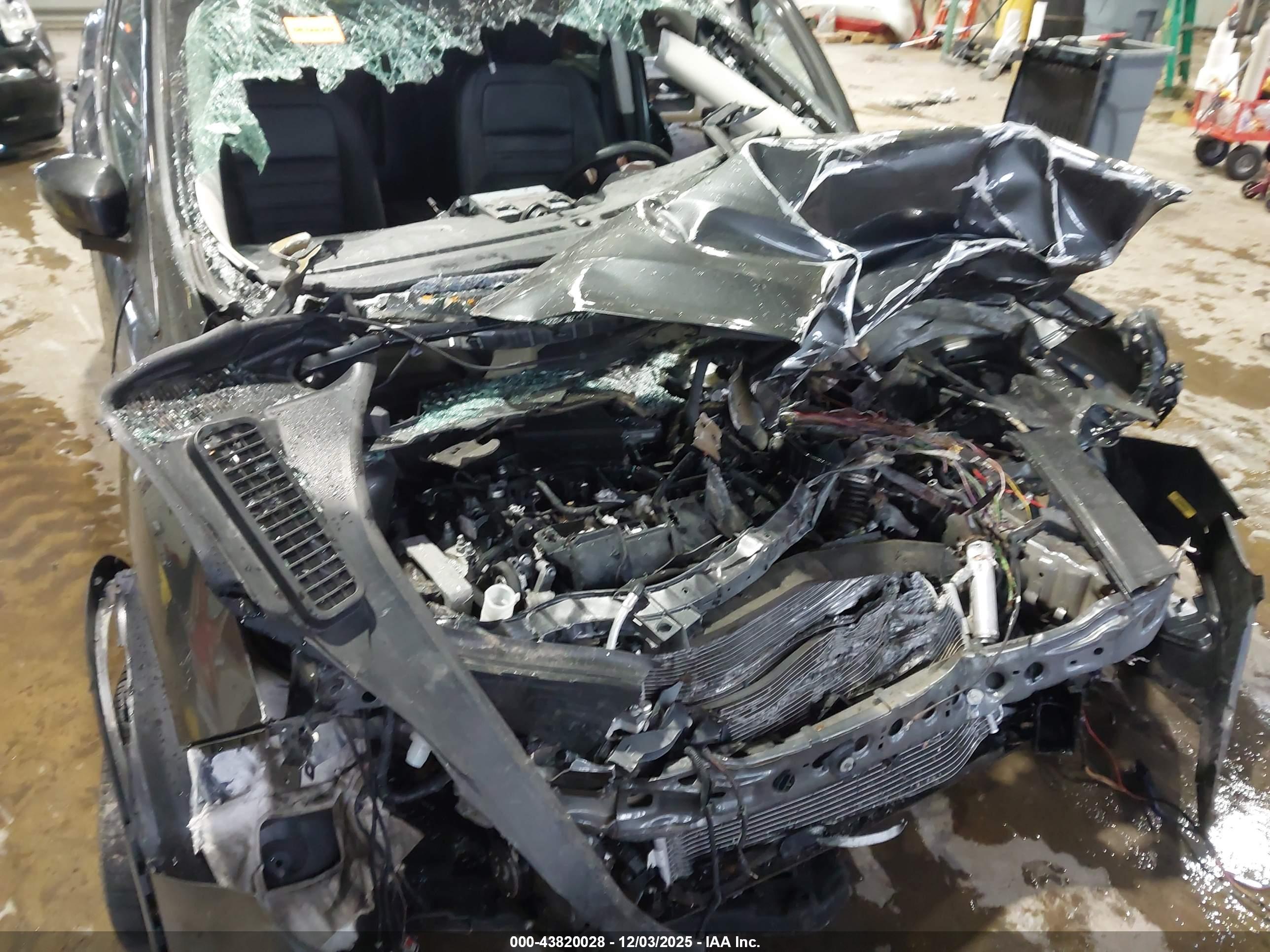 FORD ESCAPE image 6
