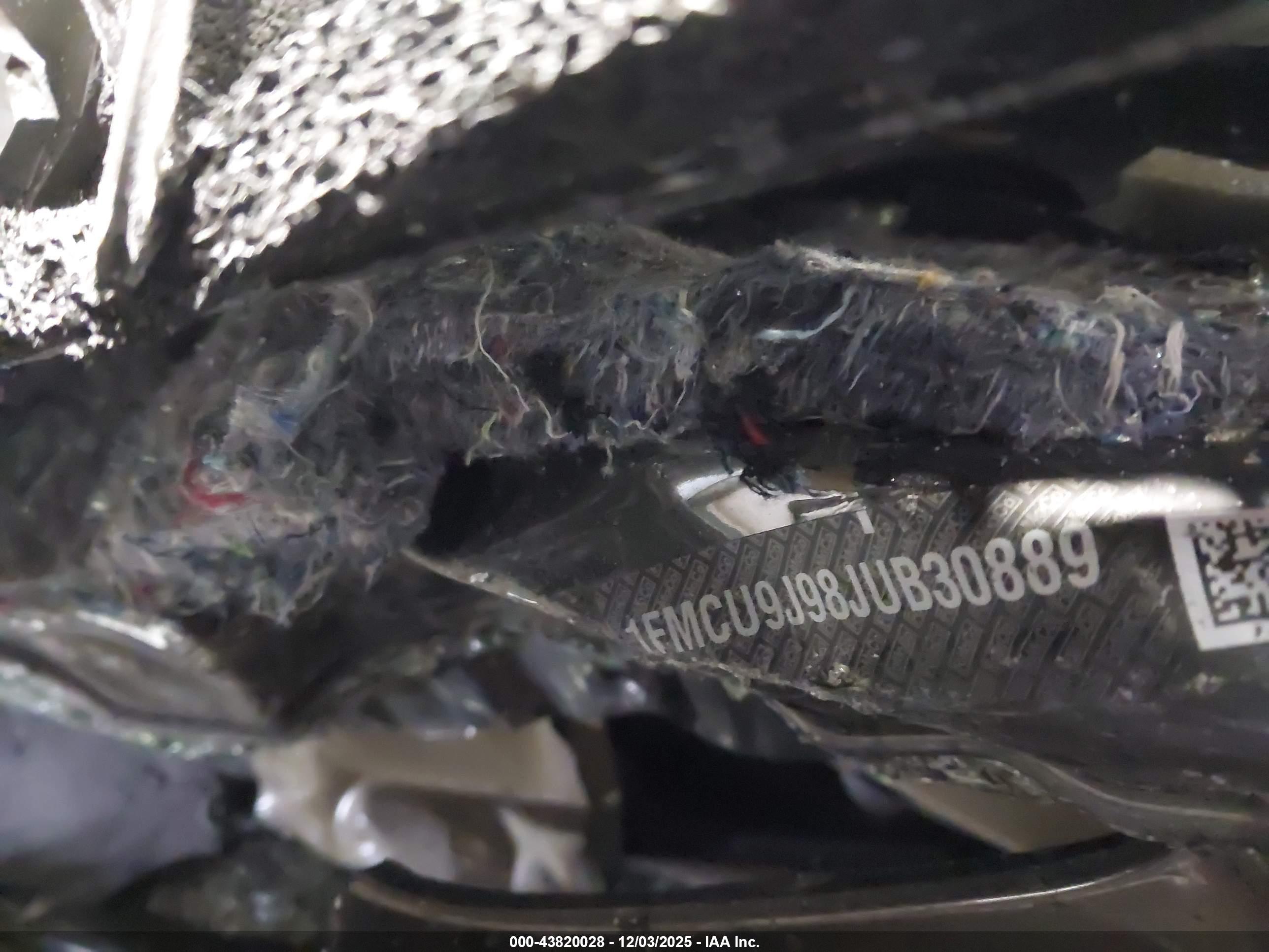 FORD ESCAPE image 9