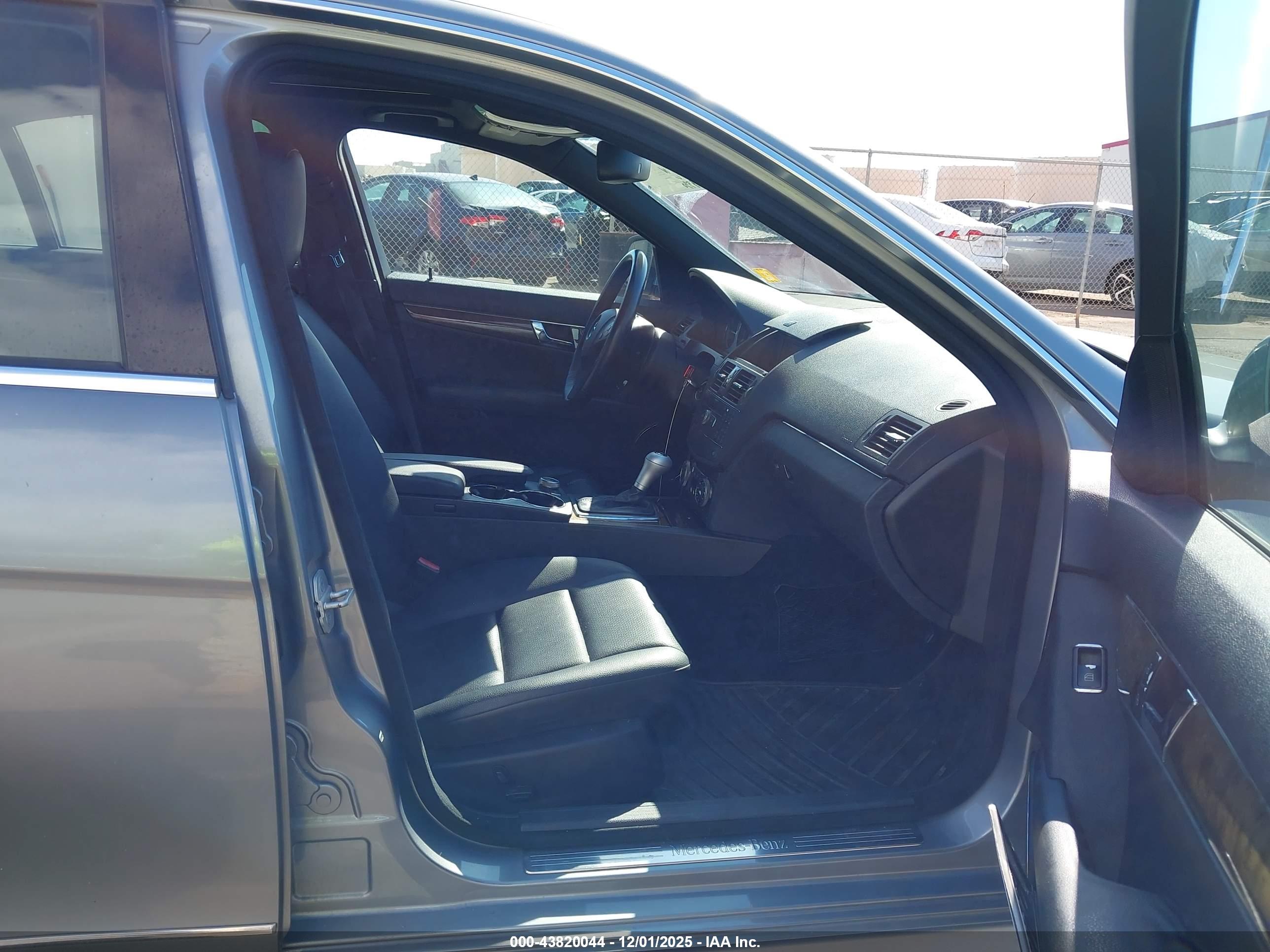 MERCEDES-BENZ C image 5