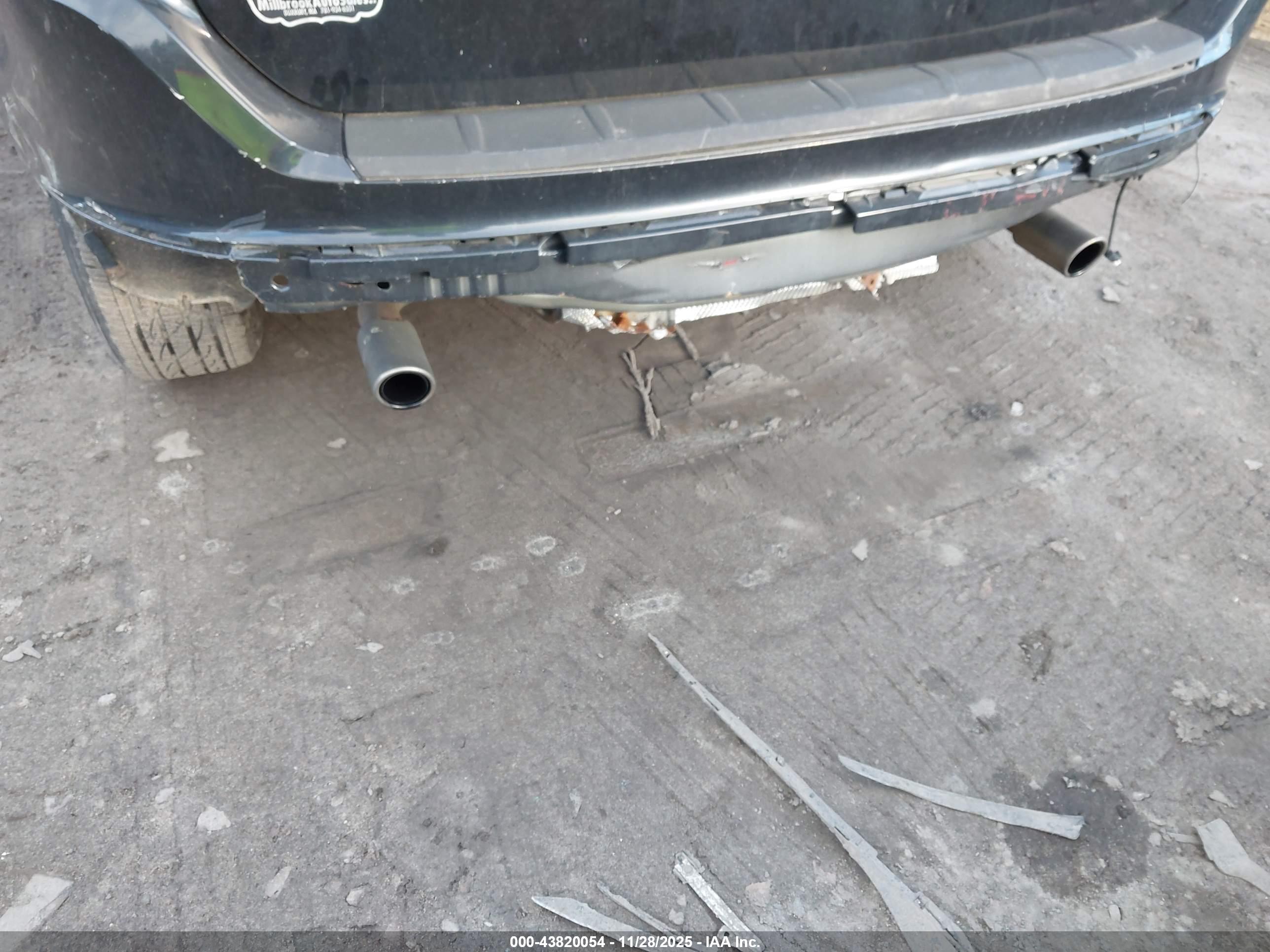 VOLVO XC60 image 6
