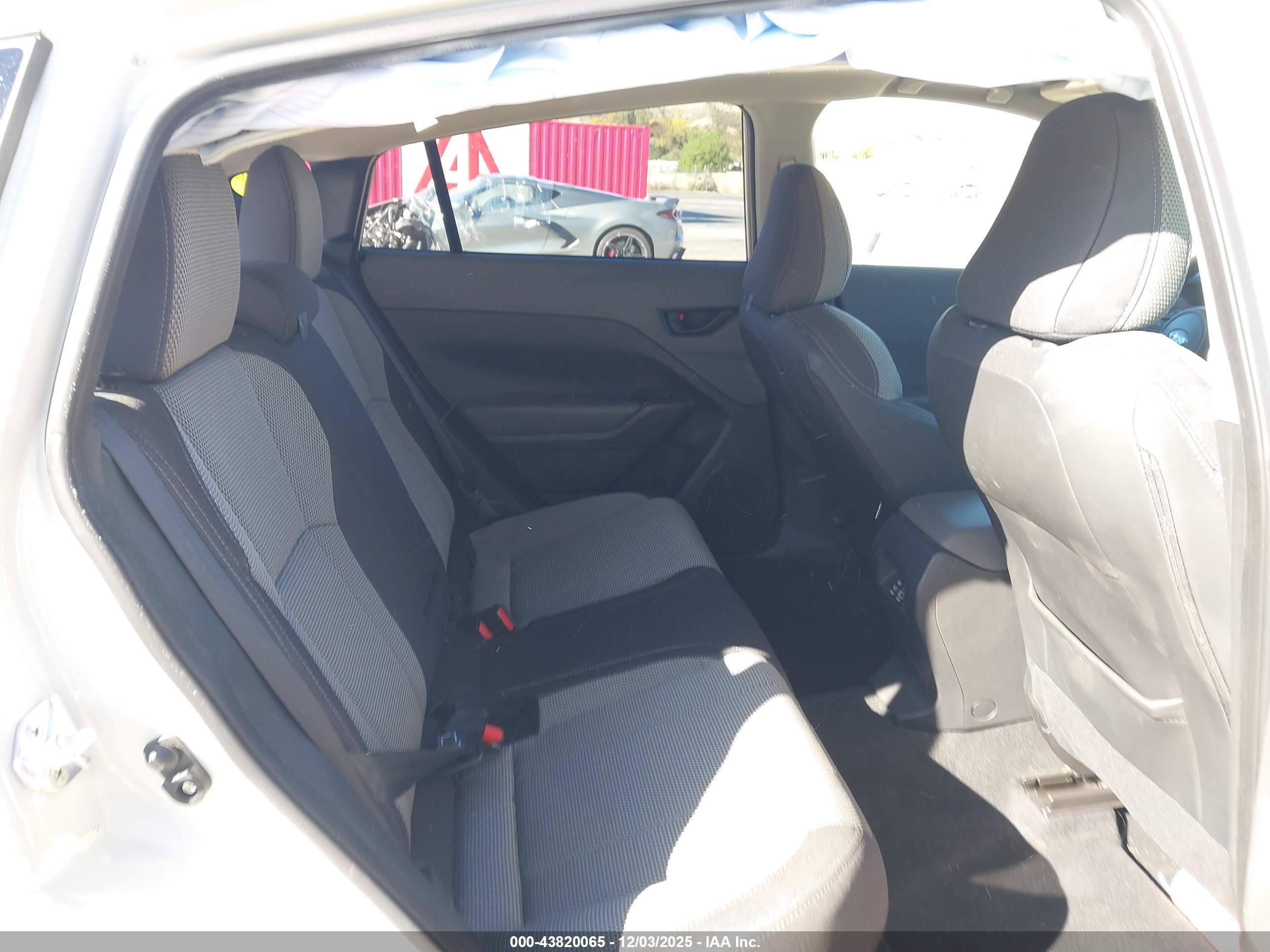 SUBARU CROSSTREK image 8