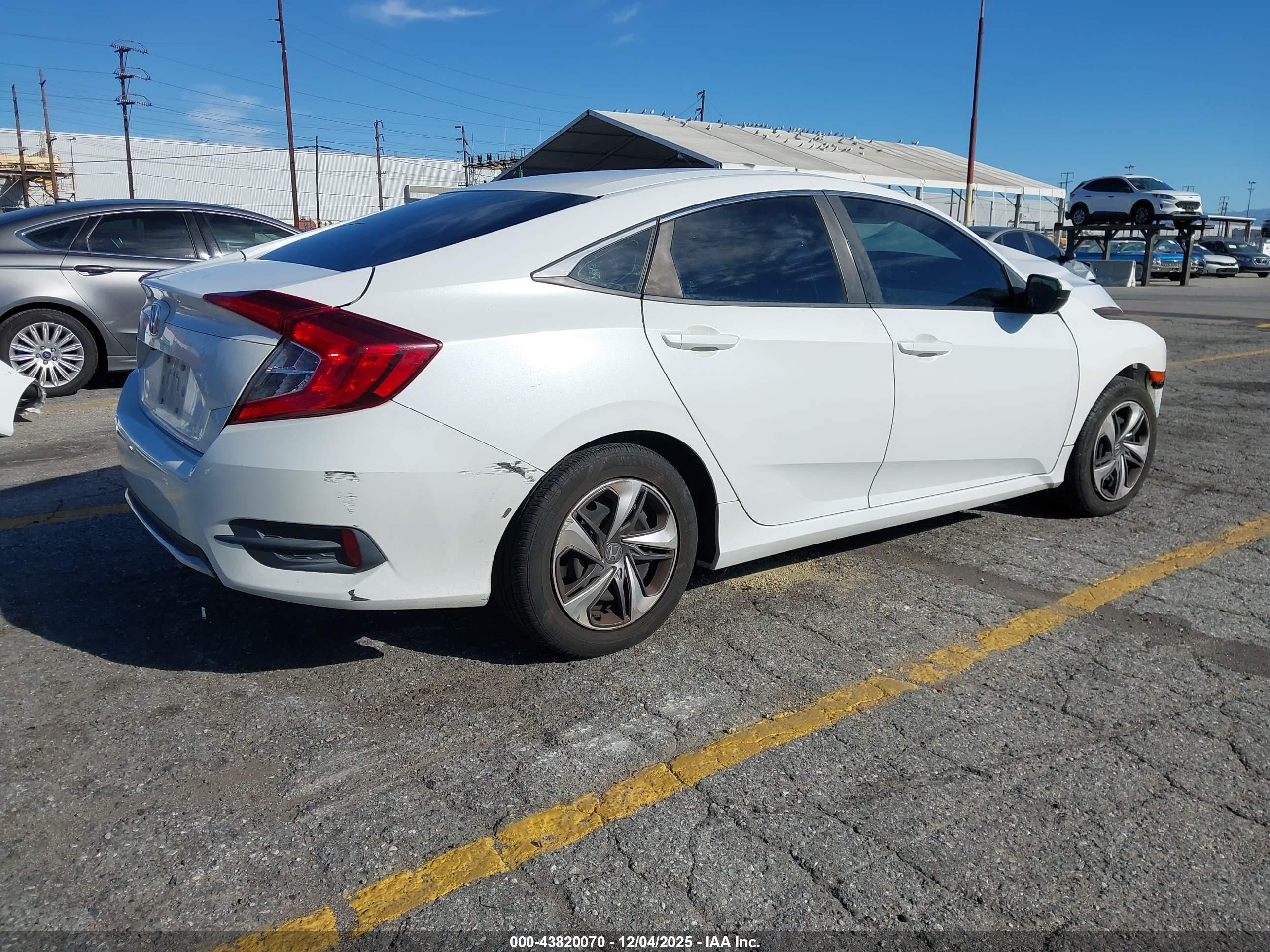 HONDA CIVIC image 4