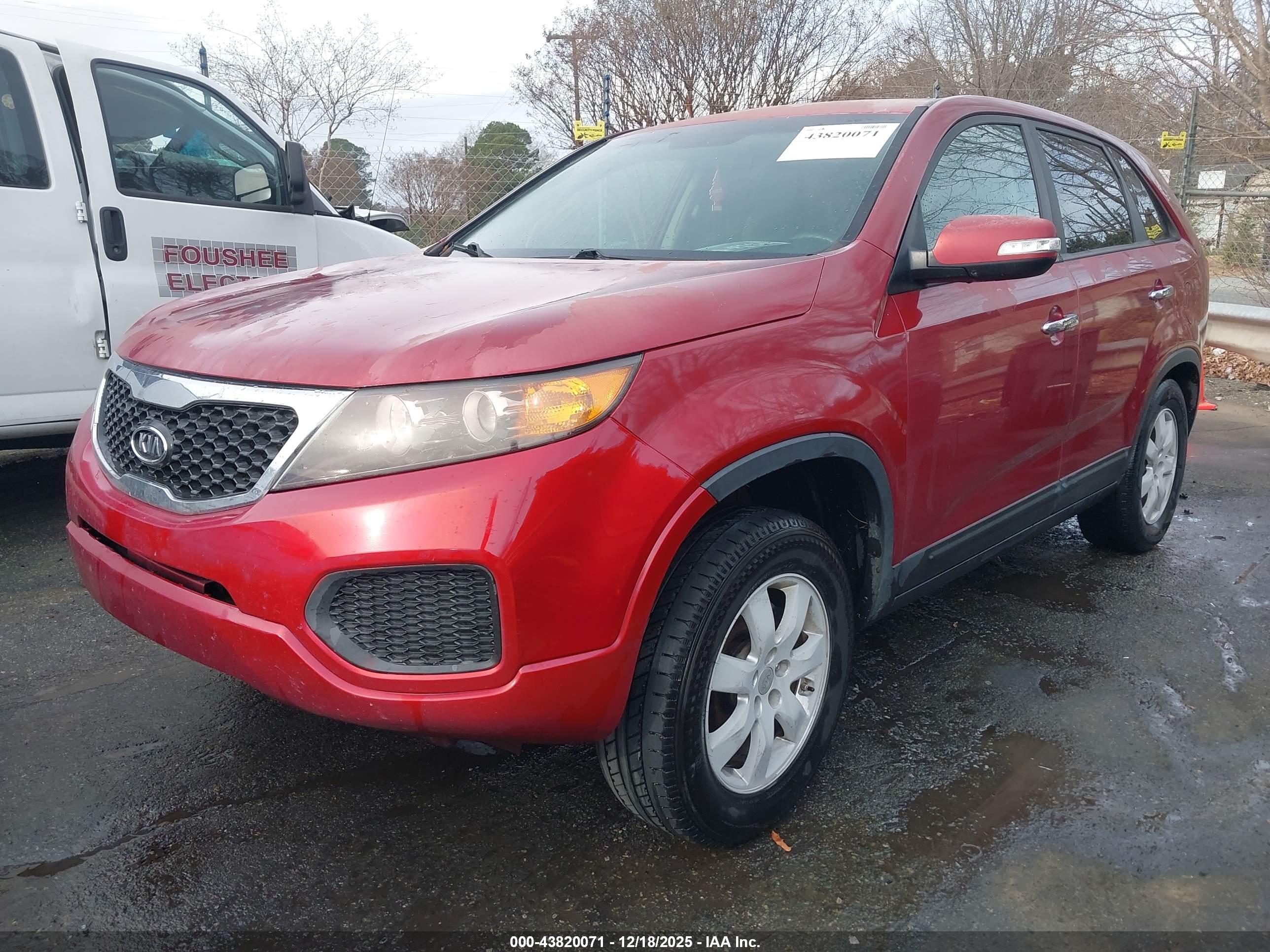 KIA SORENTO image 2