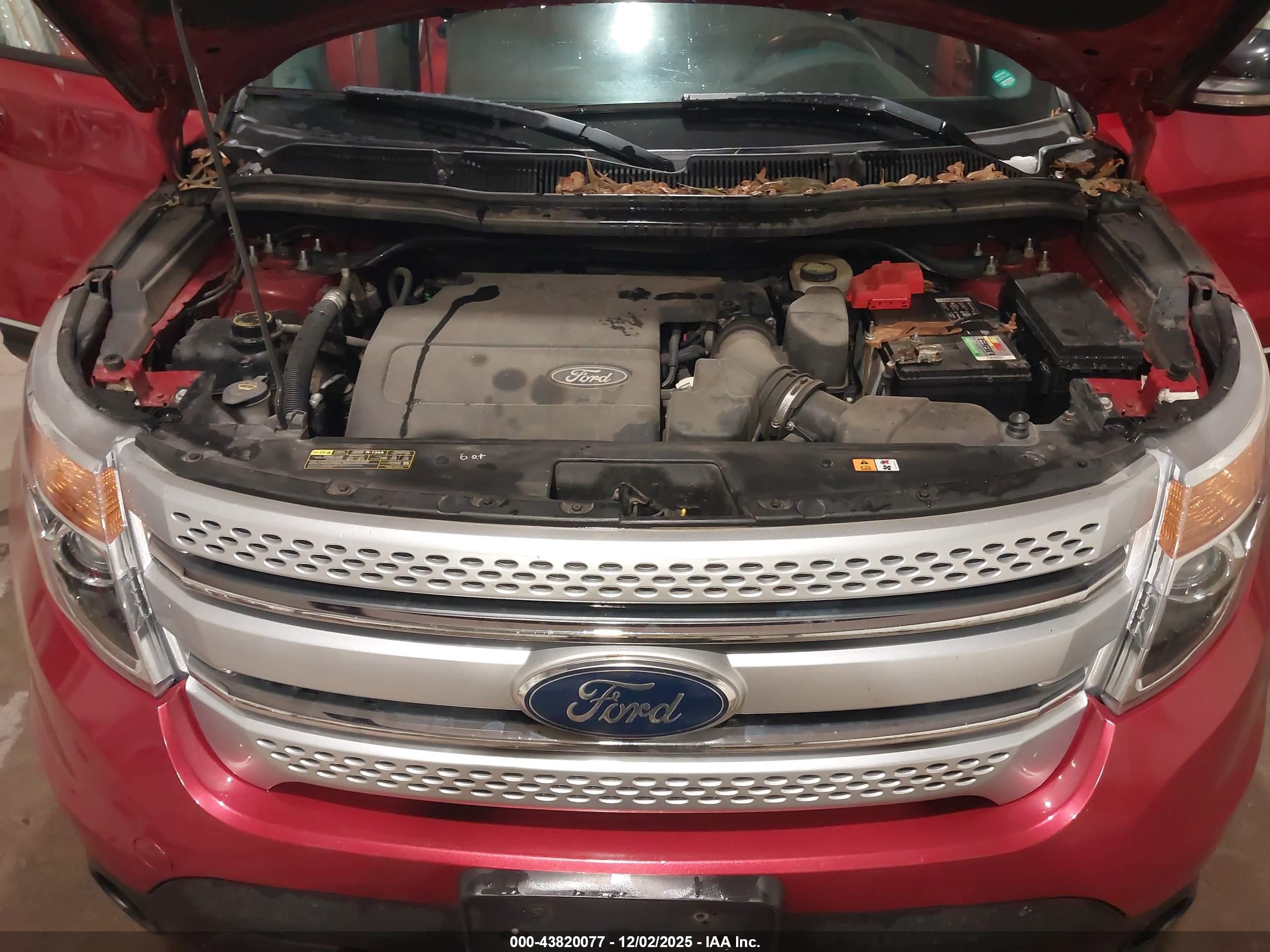 FORD EXPLORER image 10