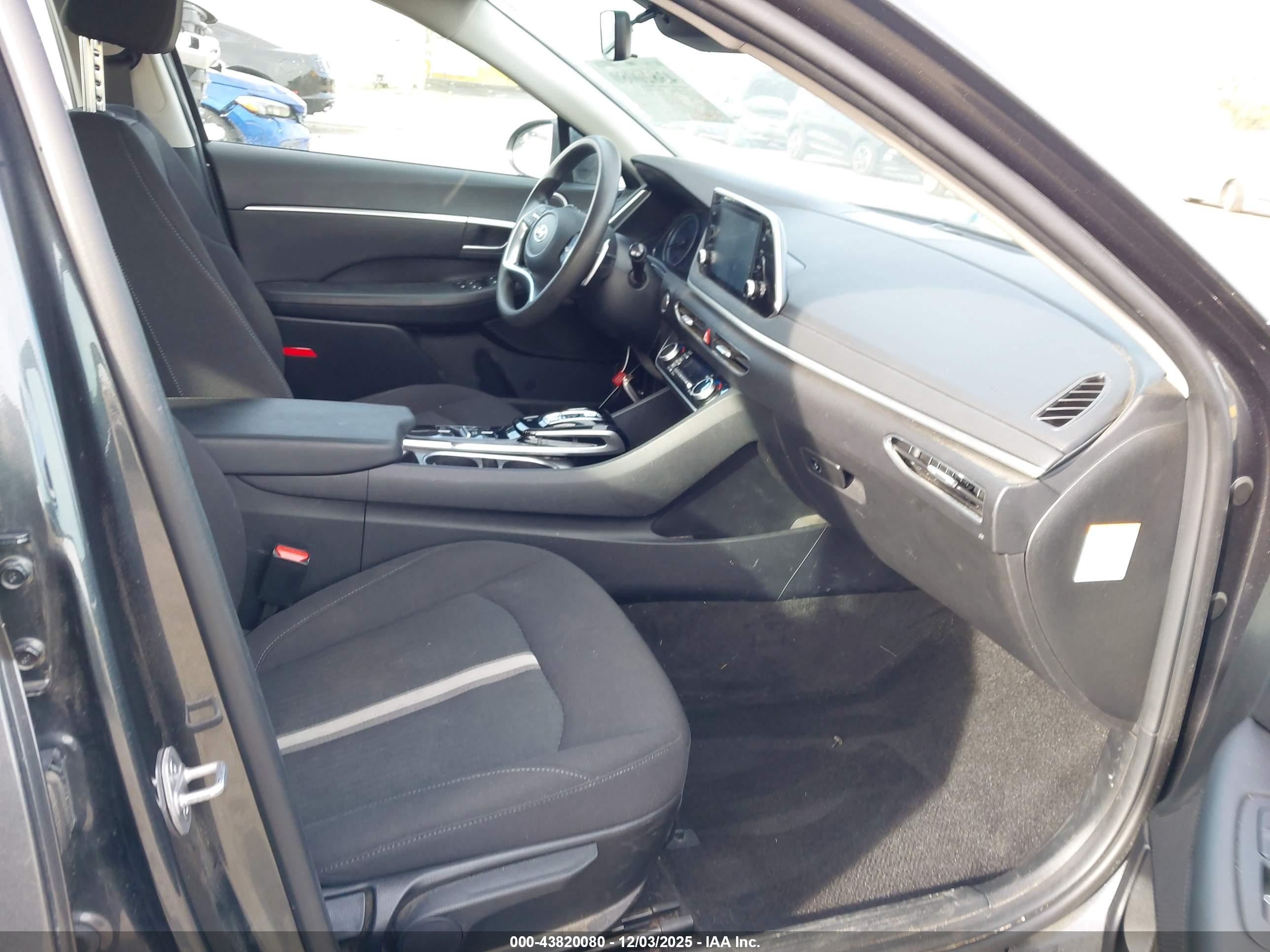HYUNDAI SONATA image 5