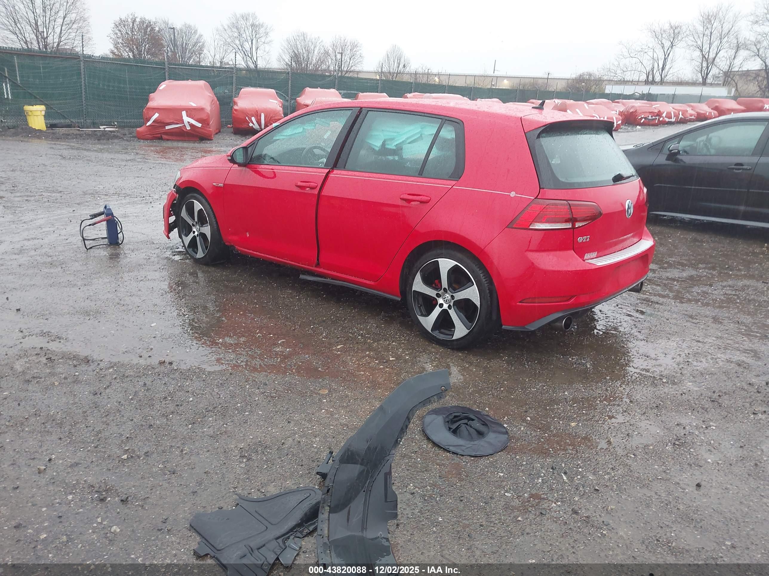 VOLKSWAGEN GOLF image 3