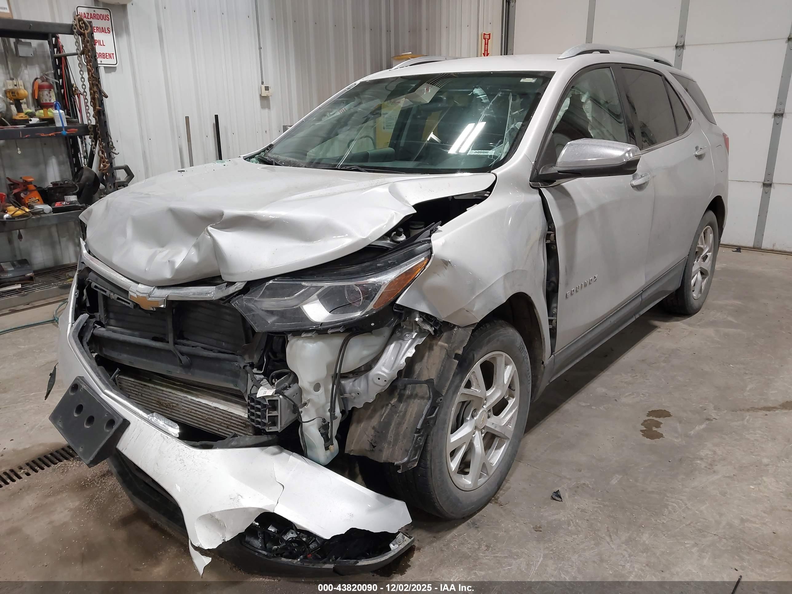 CHEVROLET EQUINOX image 2