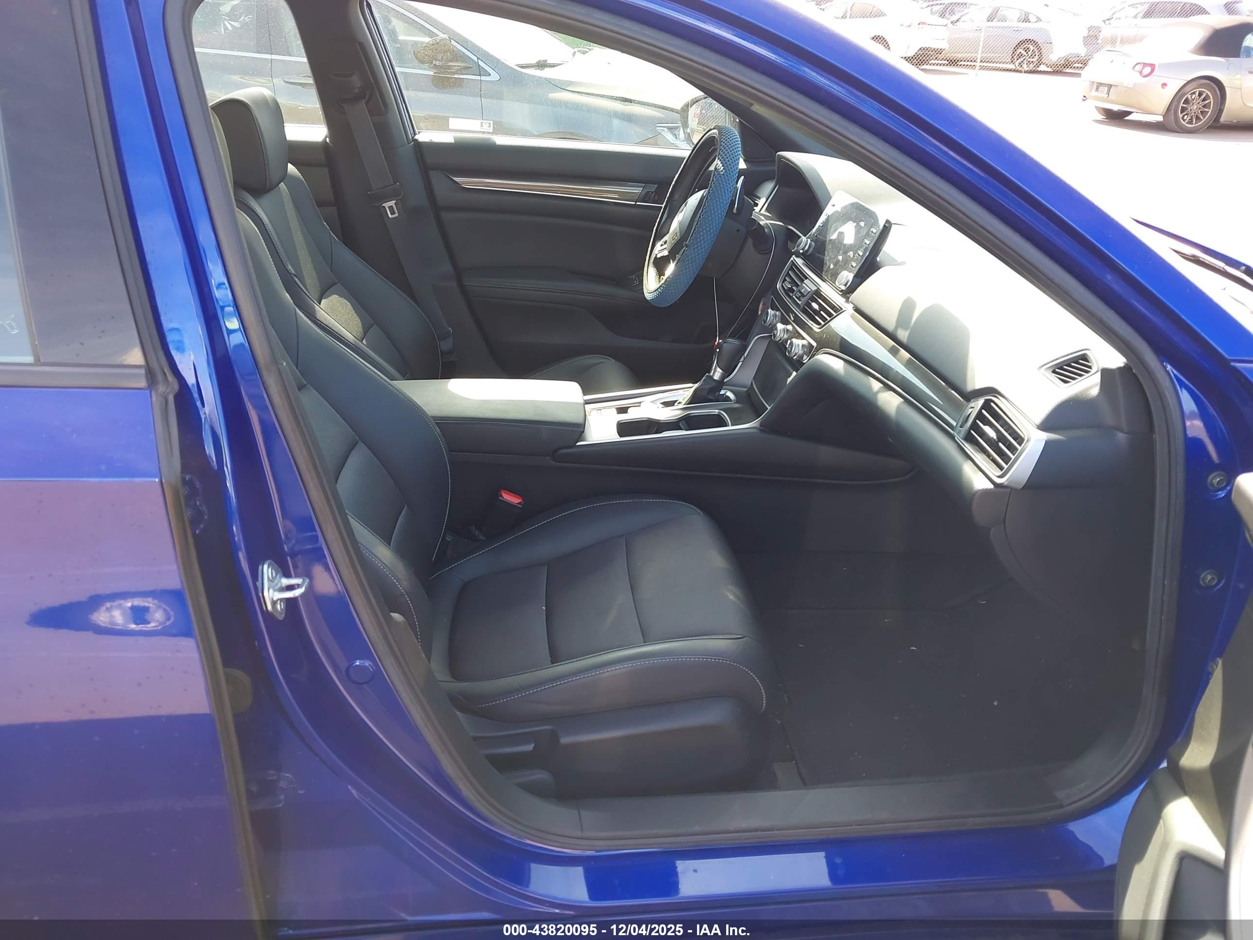 HONDA ACCORD image 5
