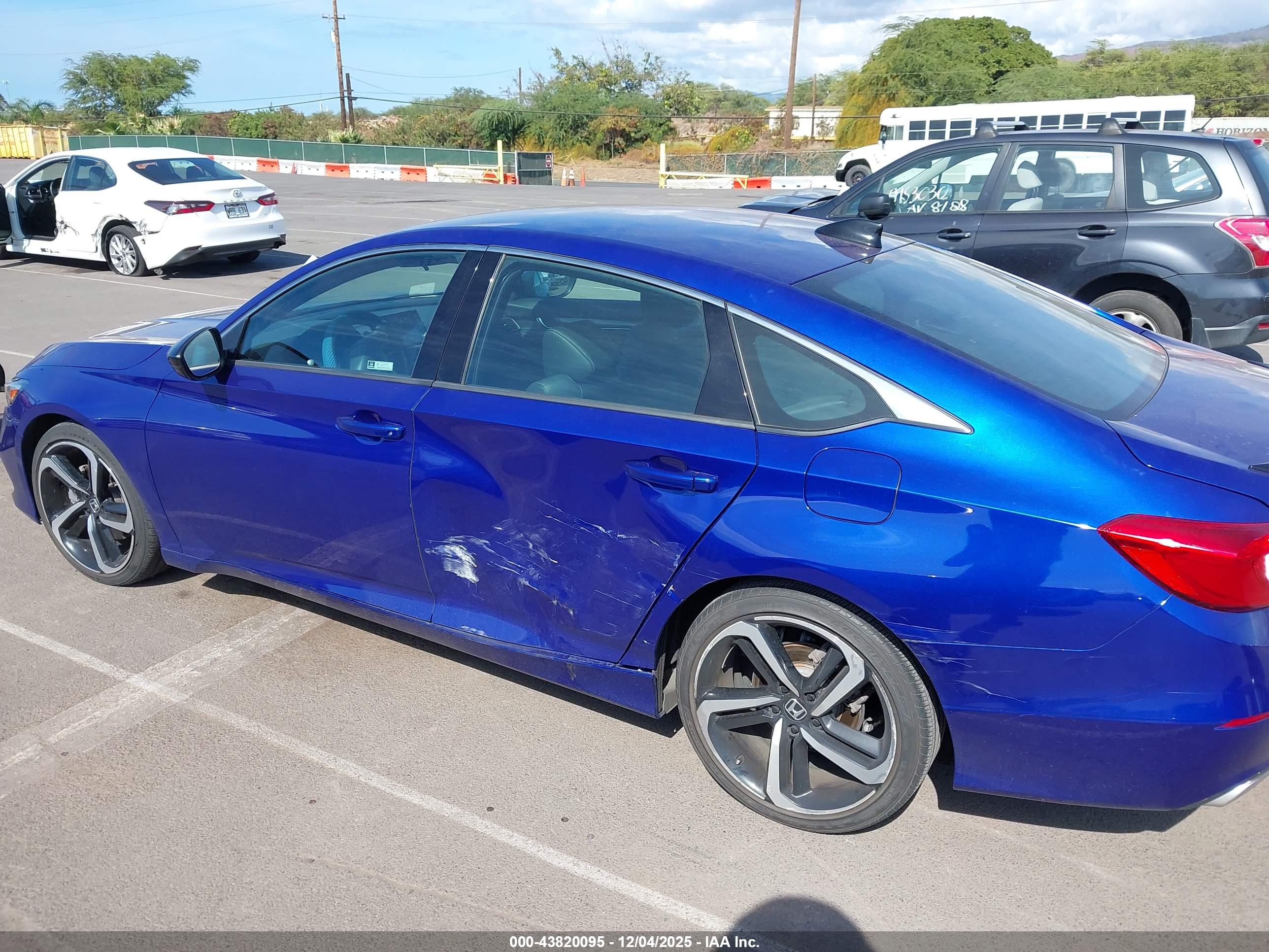 HONDA ACCORD image 6