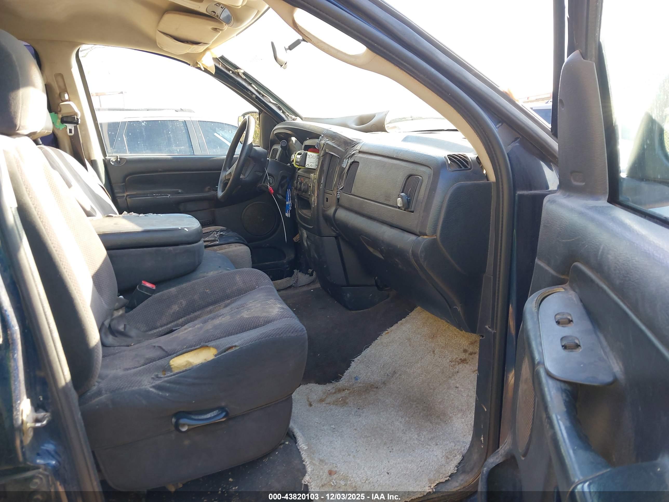 DODGE RAM image 5