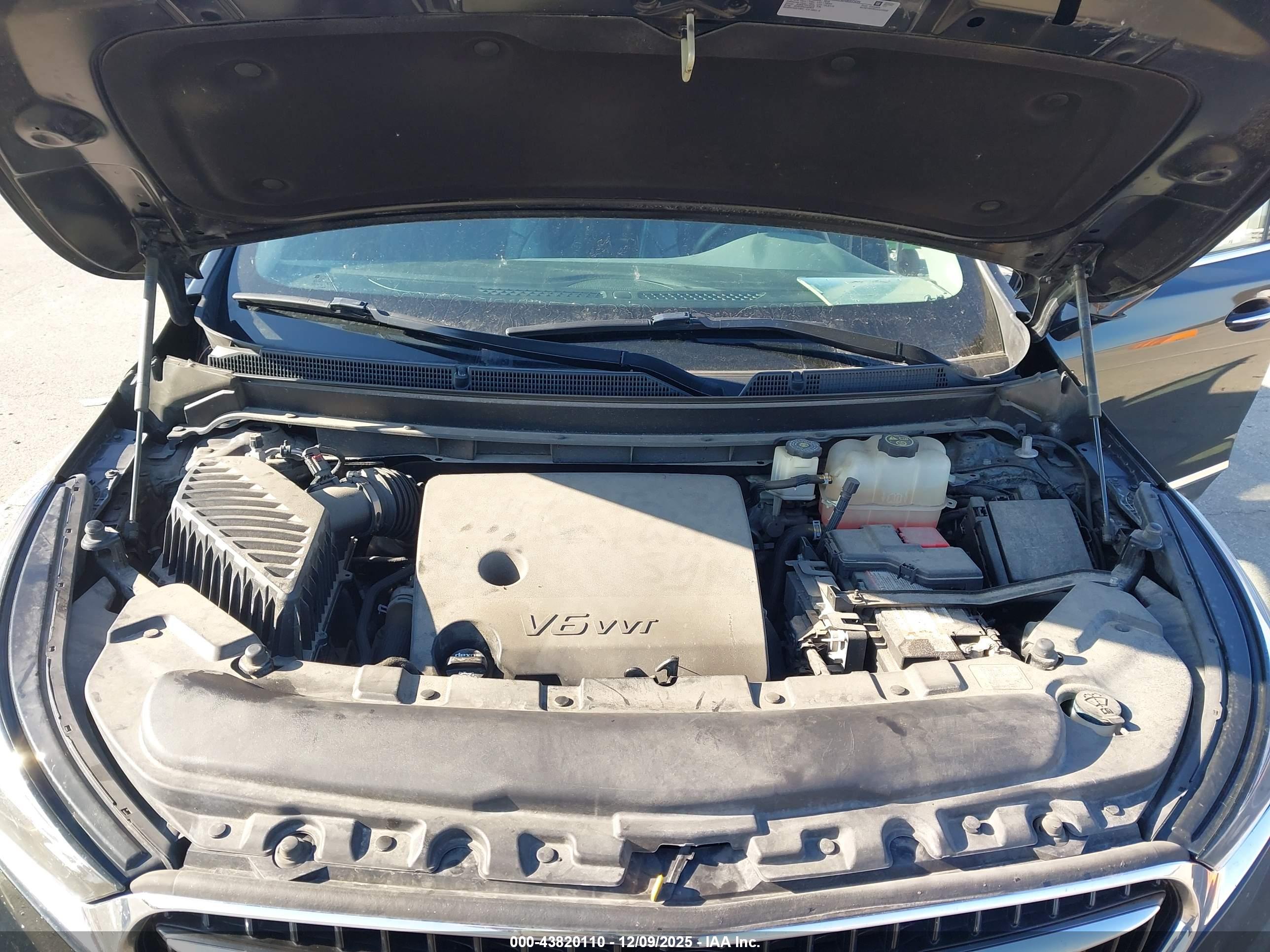 BUICK ENCLAVE image 10