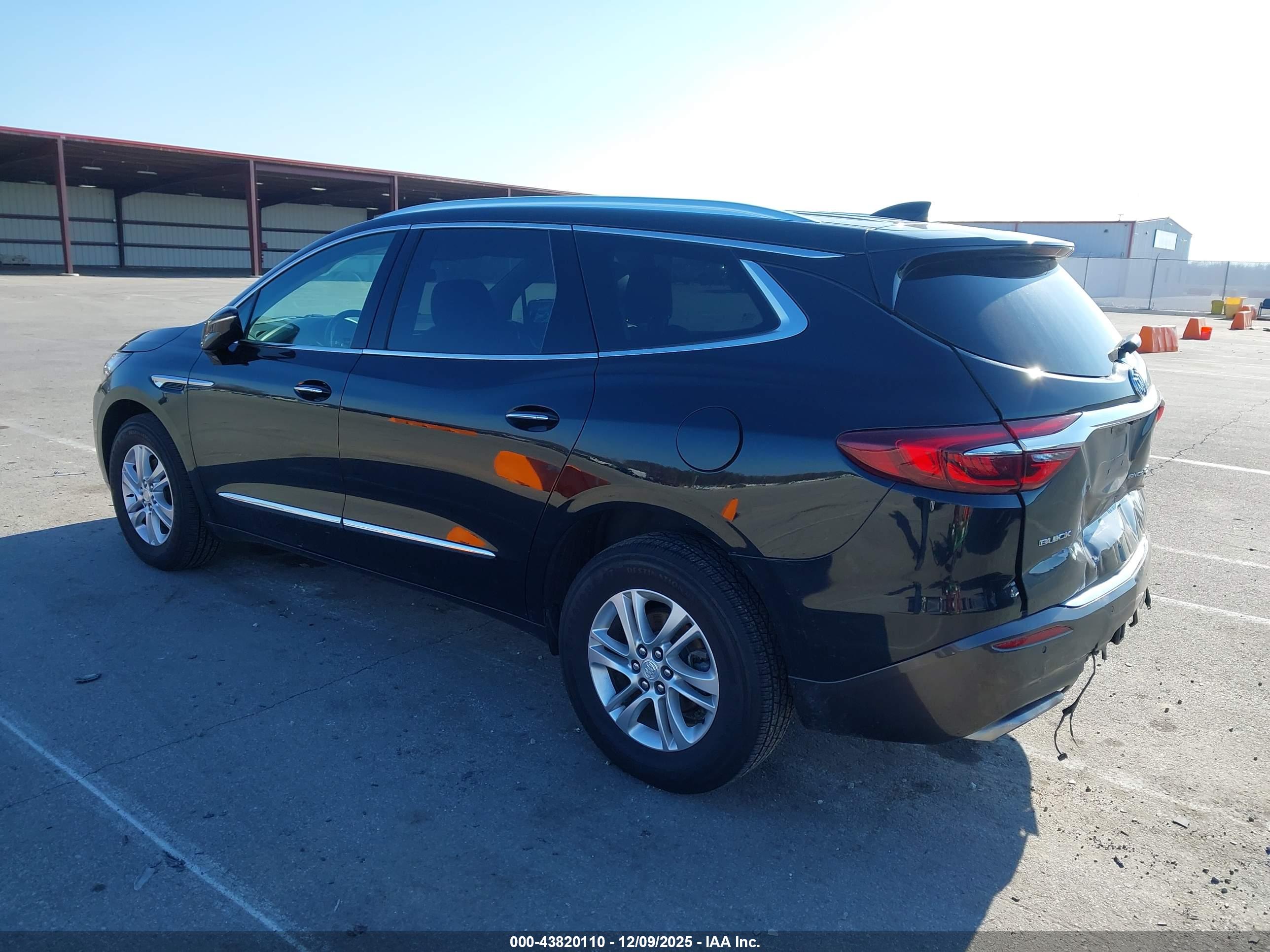 BUICK ENCLAVE image 3