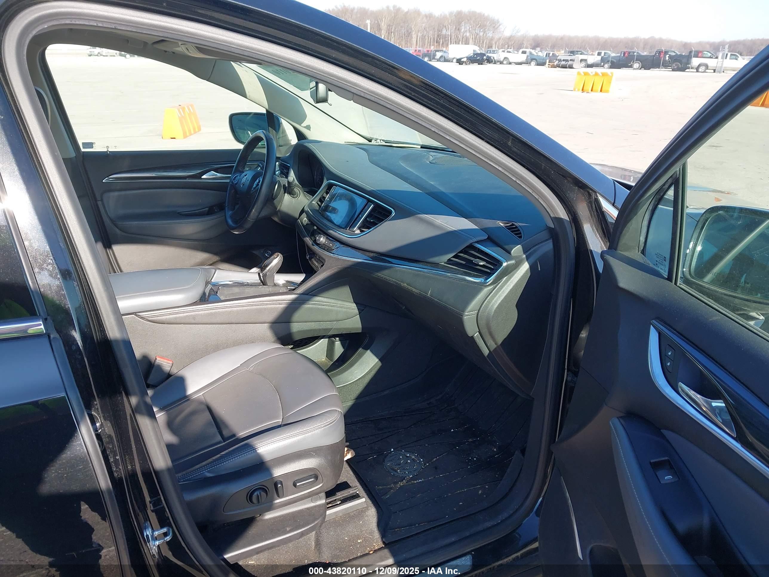 BUICK ENCLAVE image 5