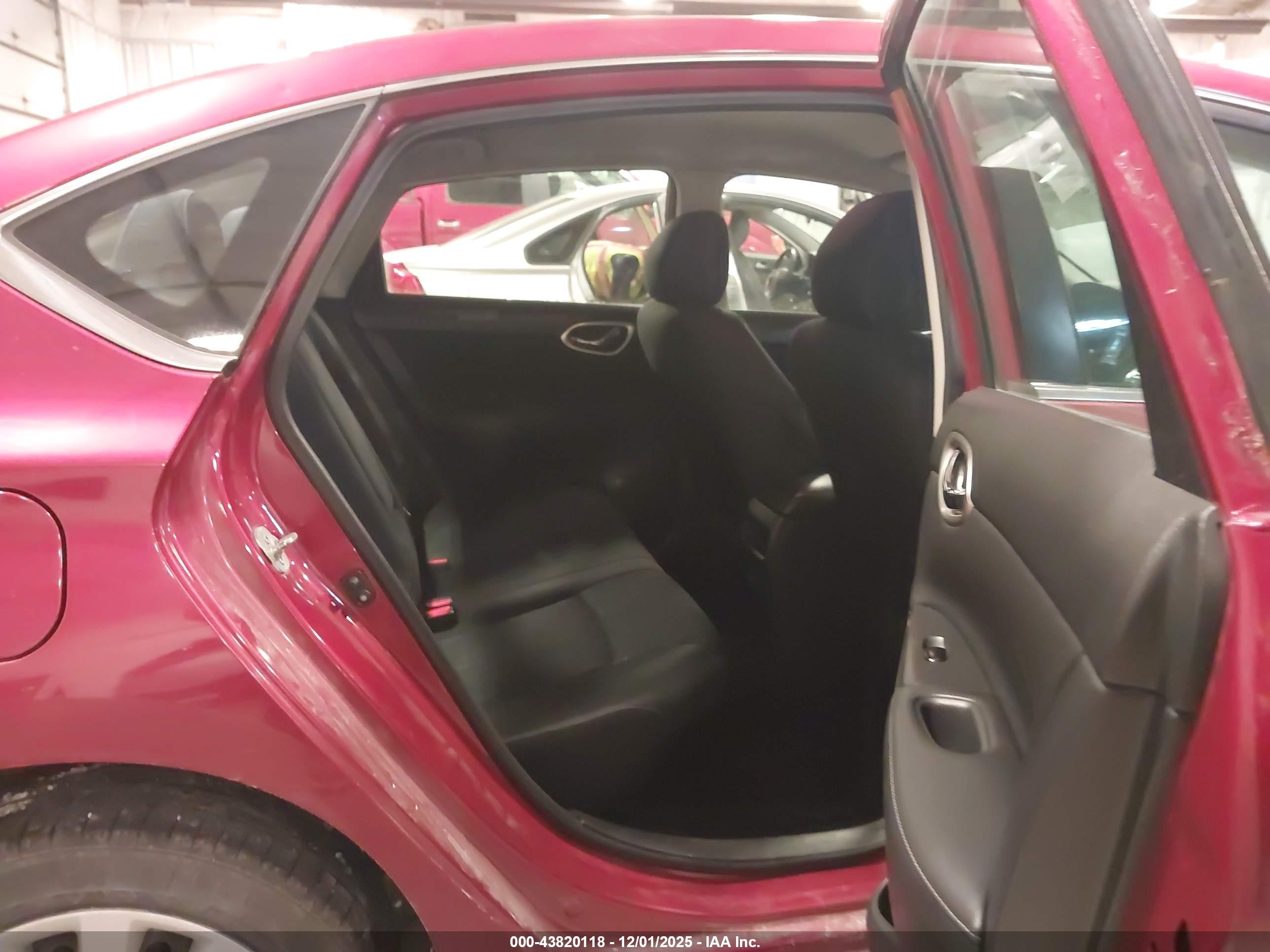NISSAN SENTRA image 8