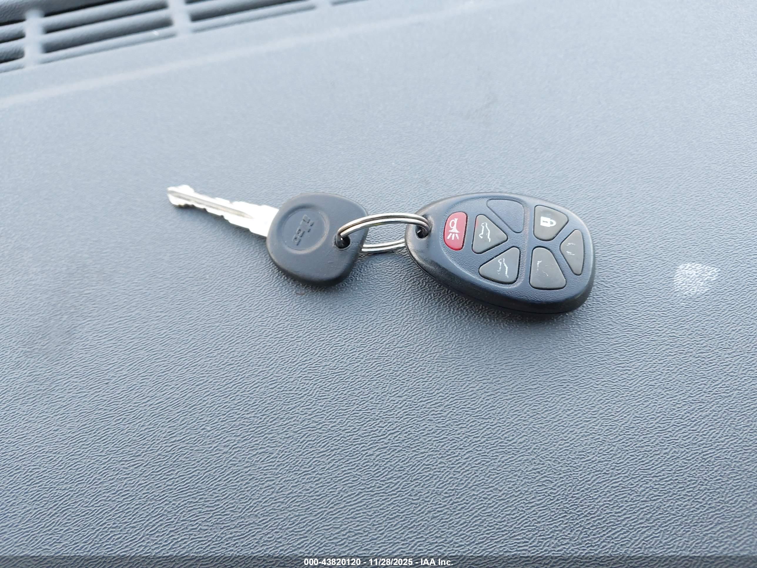 GMC YUKON image 11