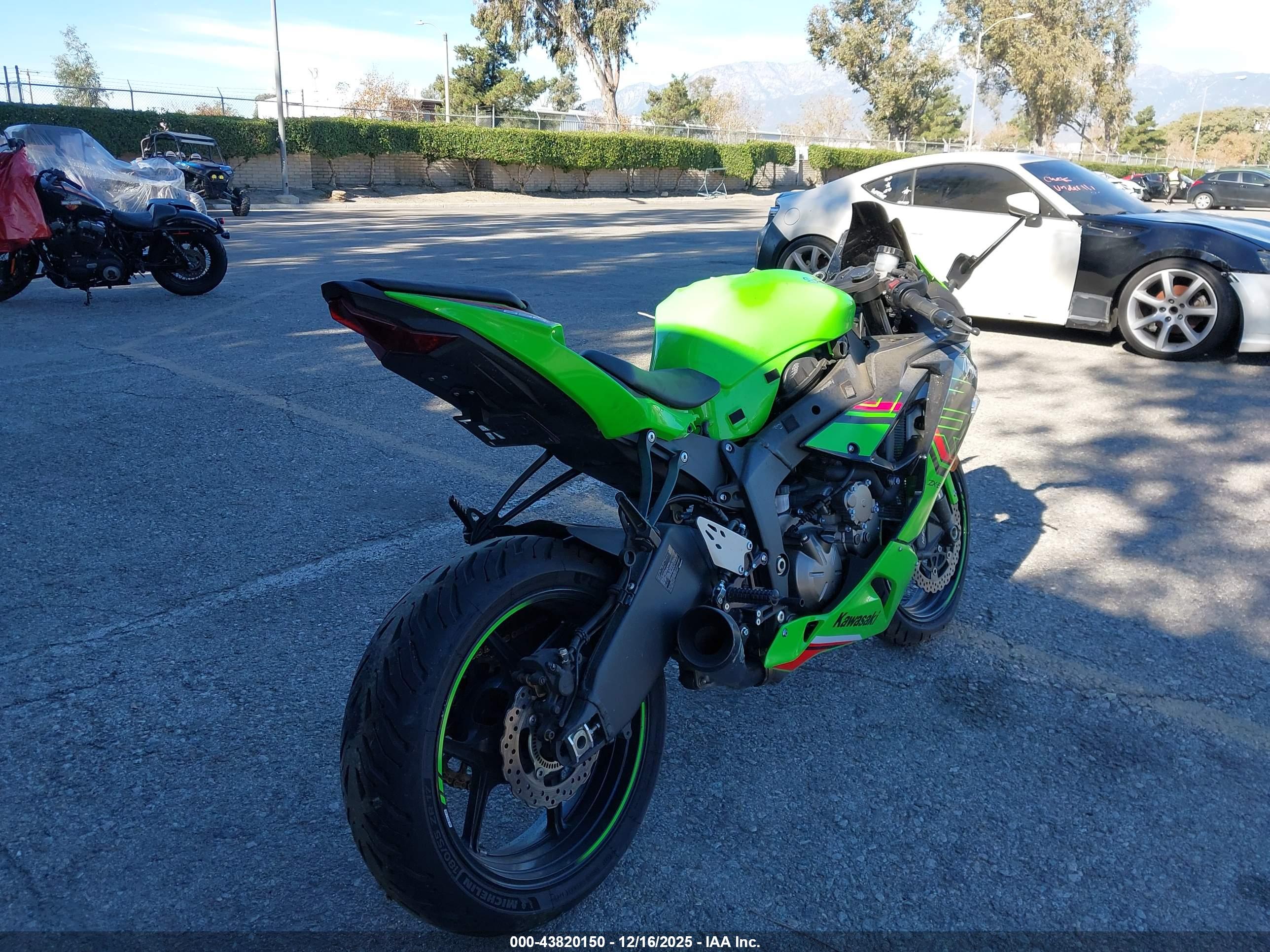 KAWASAKI ZX636 image 4
