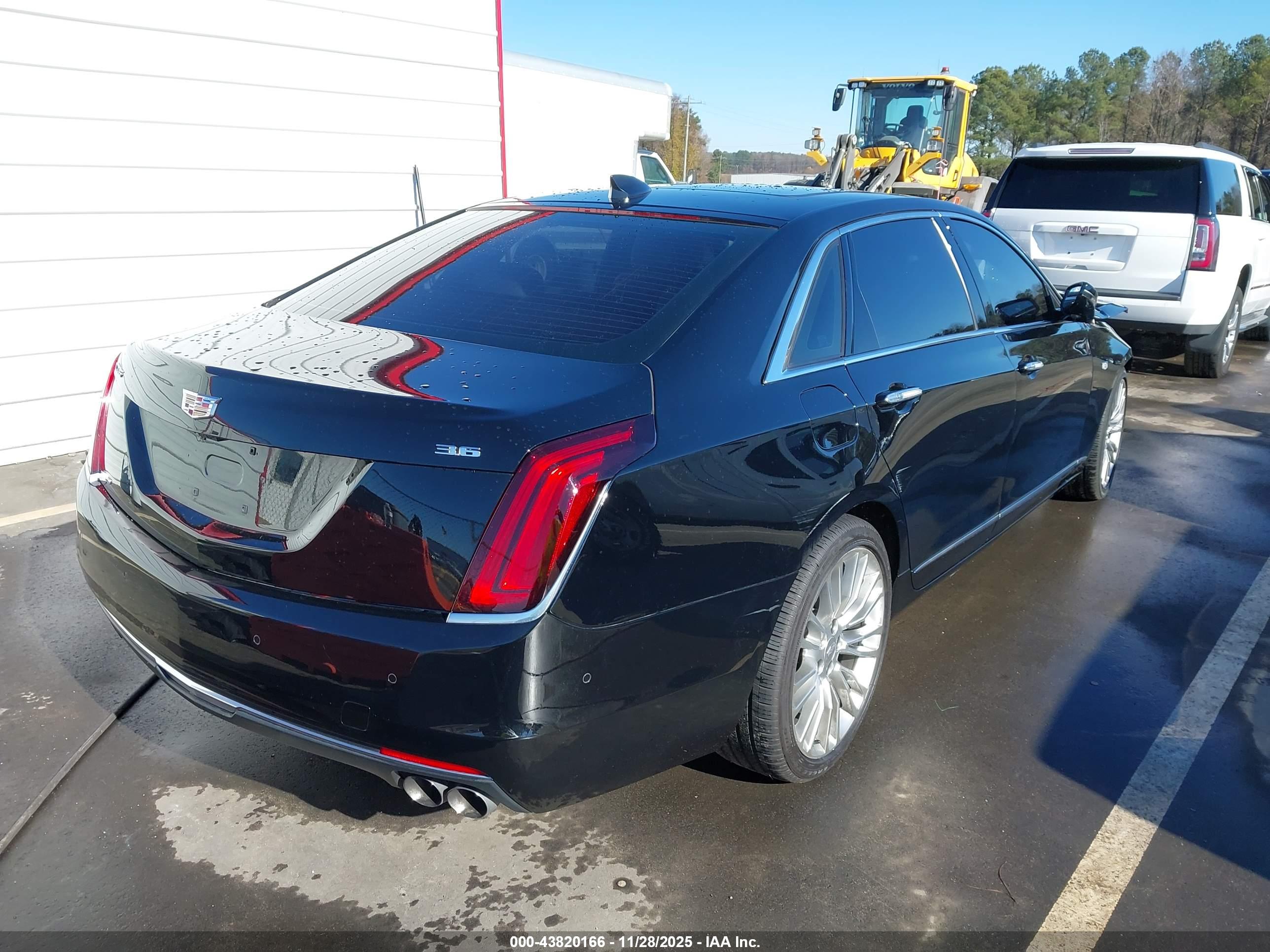 CADILLAC CT6 image 4