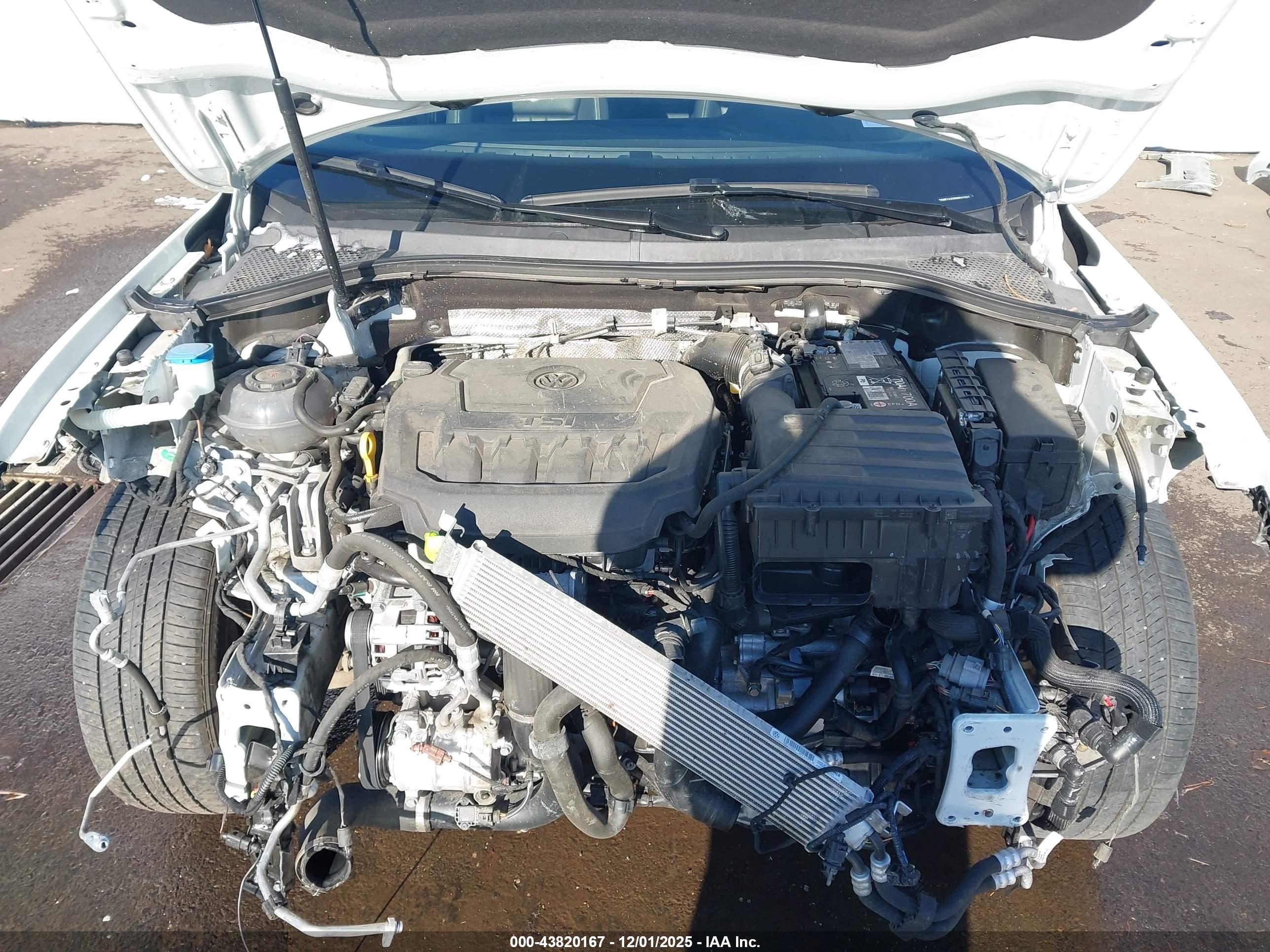 VOLKSWAGEN TIGUAN image 10